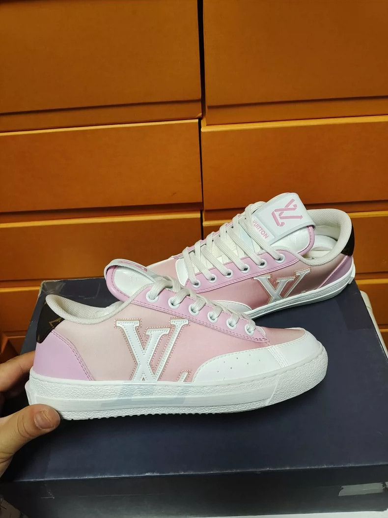 Louis Vuitton Louis Vuitton Louis Vuitton Low Top LaceUp Women's Shoes-2 Size US 5 / IT 35 - 2 Thumbnail
