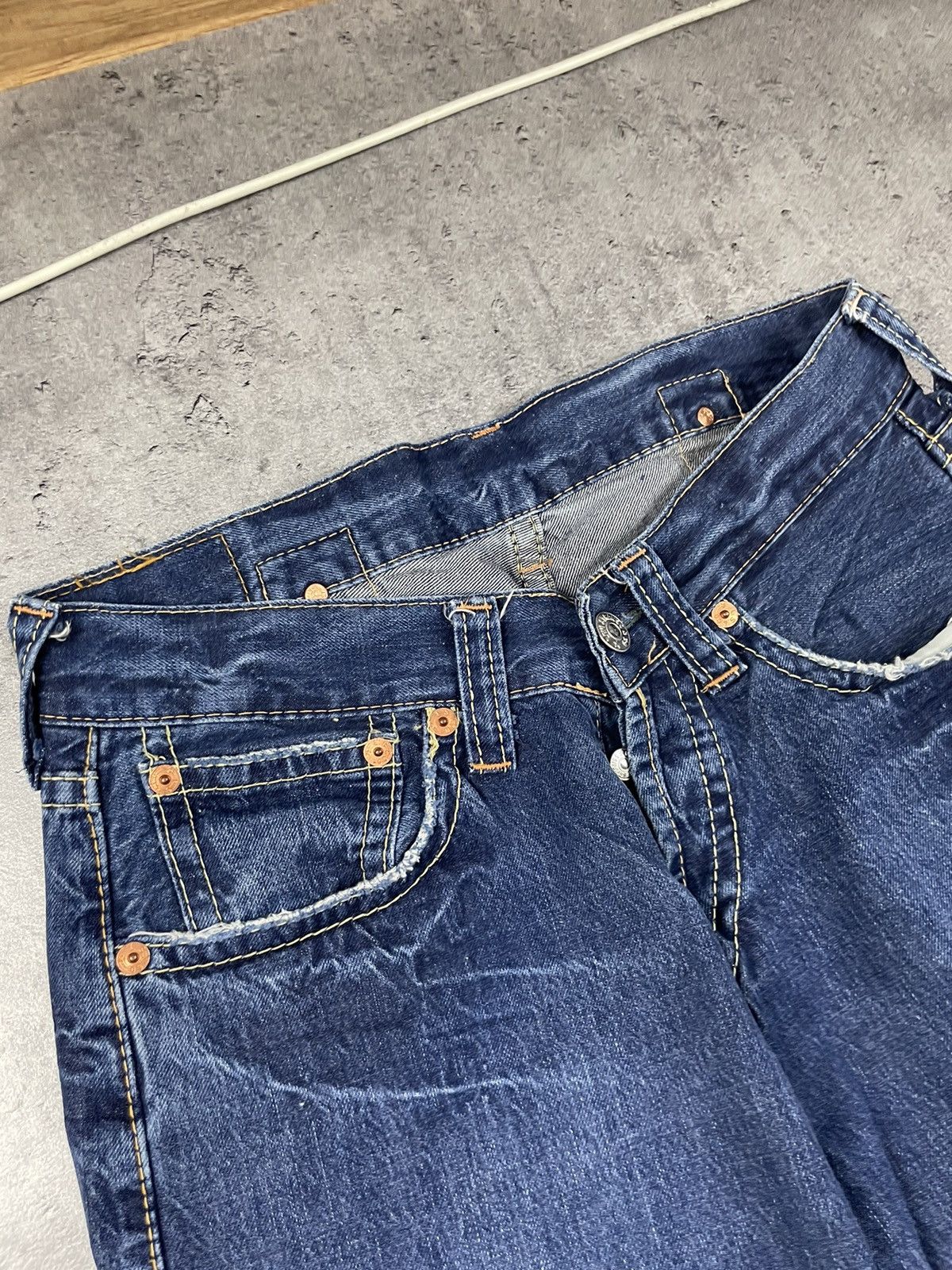 Japanese Brand × Levi's × Vintage Levis 902 vintage retro navy jeans baggy straight 90s Size US 31 - 6 Thumbnail