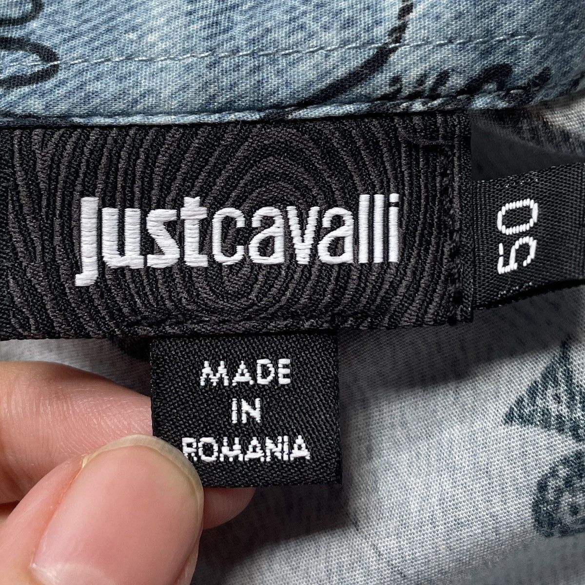 Just Cavalli × Vintage Vintage Brand Just Cavalli Full Print Shirt 2000s Size US L / EU 52-54 / 3 - 9 Thumbnail