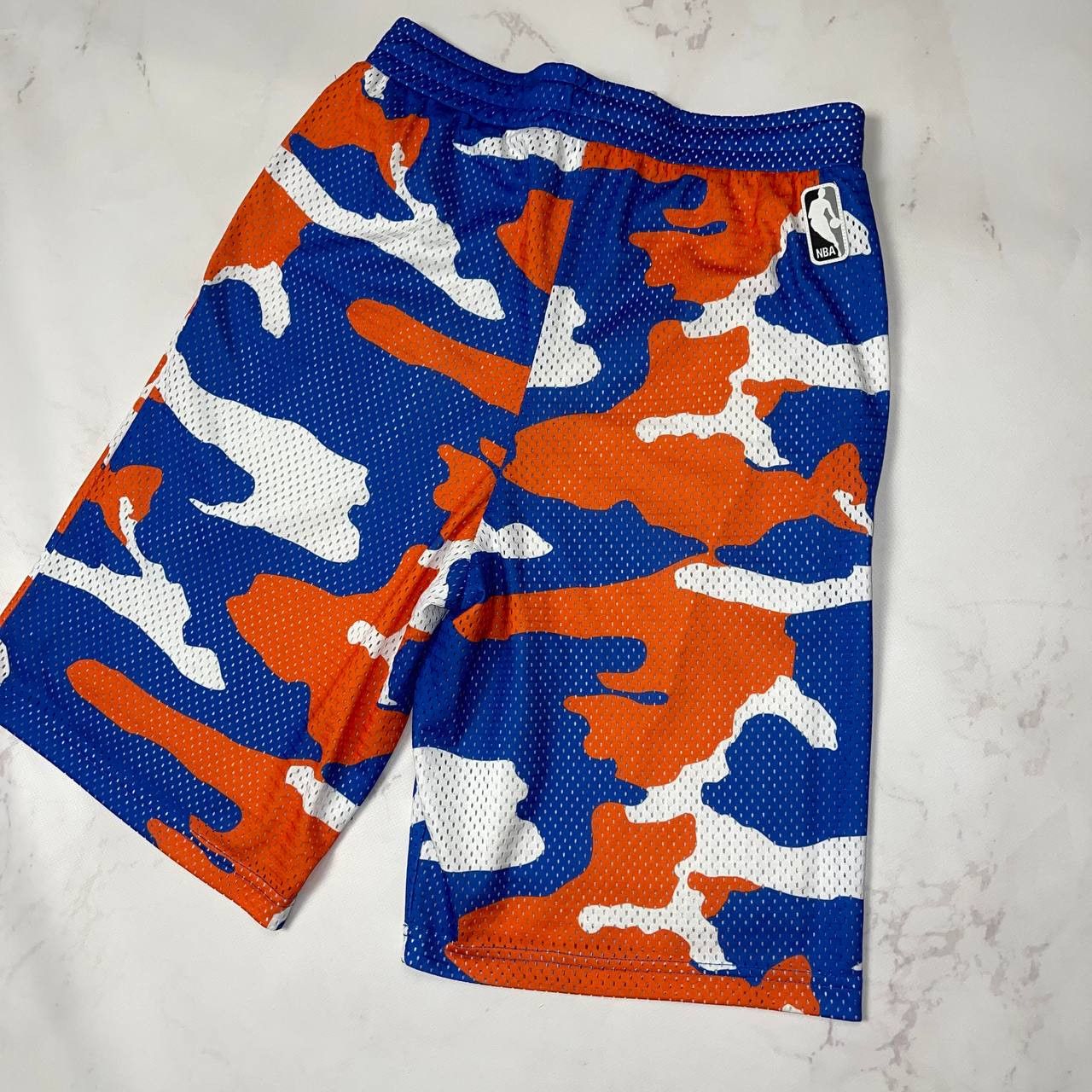Adidas New York Knicks basketball Shorts Adidas NBA Sz S Size US 28 / EU 44 - 3 Thumbnail