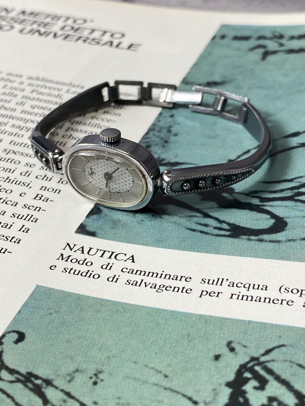 Japanese Brand Vintage Luch Cocktail Watch Silver Tone Mesh Dial USSR Size ONE SIZE - 2 Thumbnail