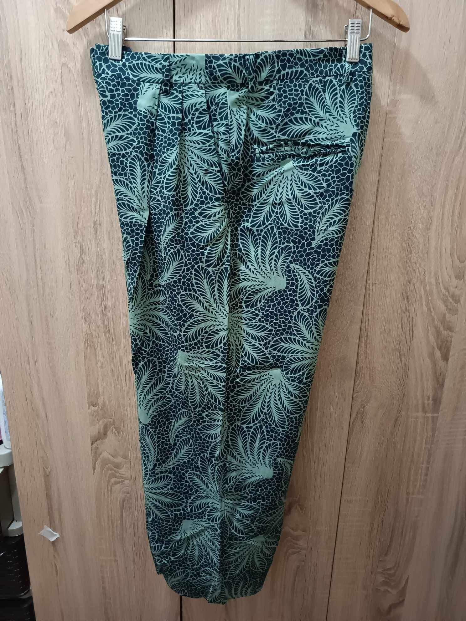 Dries Van Noten DRIES VAN NOTEN printed trouser Size 28" / US 6 / IT 42 - 2 Thumbnail
