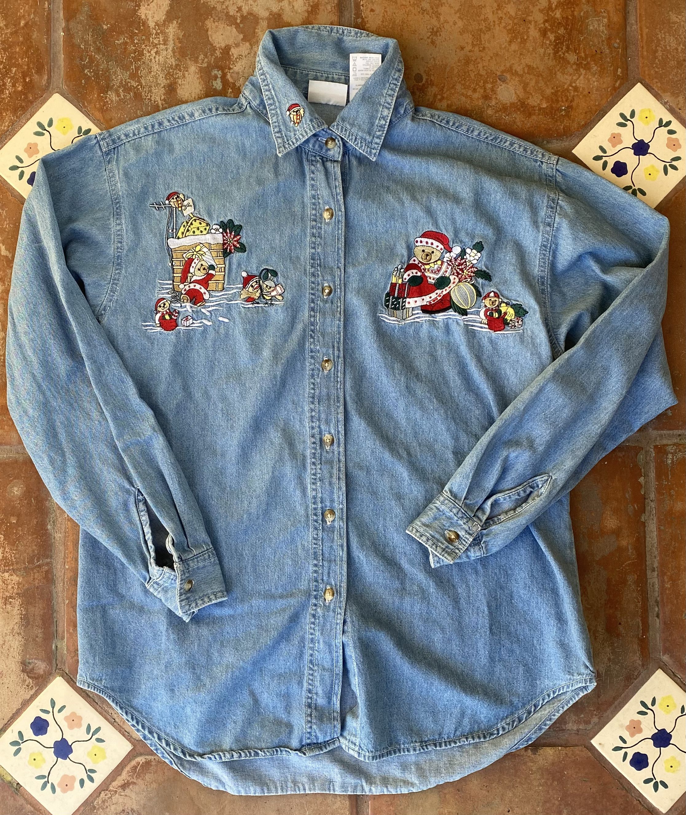 Vintage Vintage Christmas Denim Buttoned Shirt Size M / US 6-8 / IT 42-44 - 1 Thumbnail