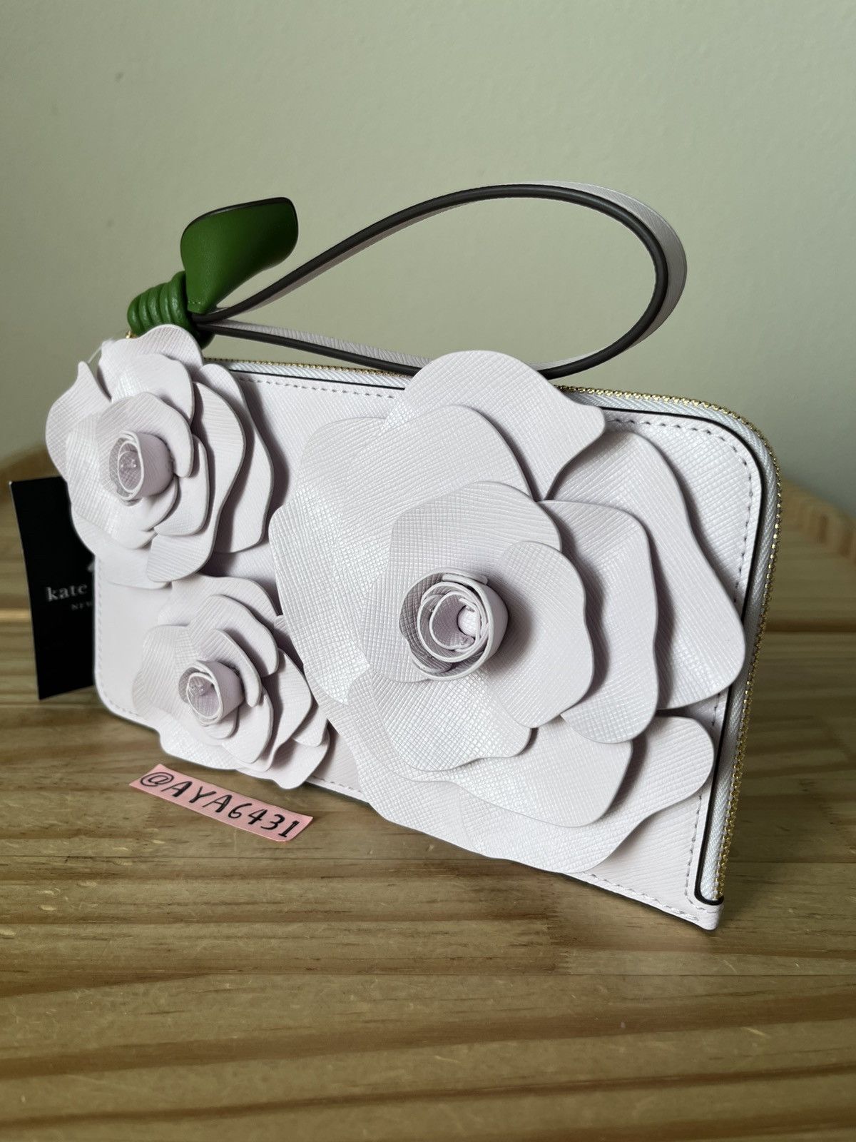 Kate Spade Kate Spade Flora Flower Medium L-Zip Wristlet Size ONE SIZE - 2 Thumbnail