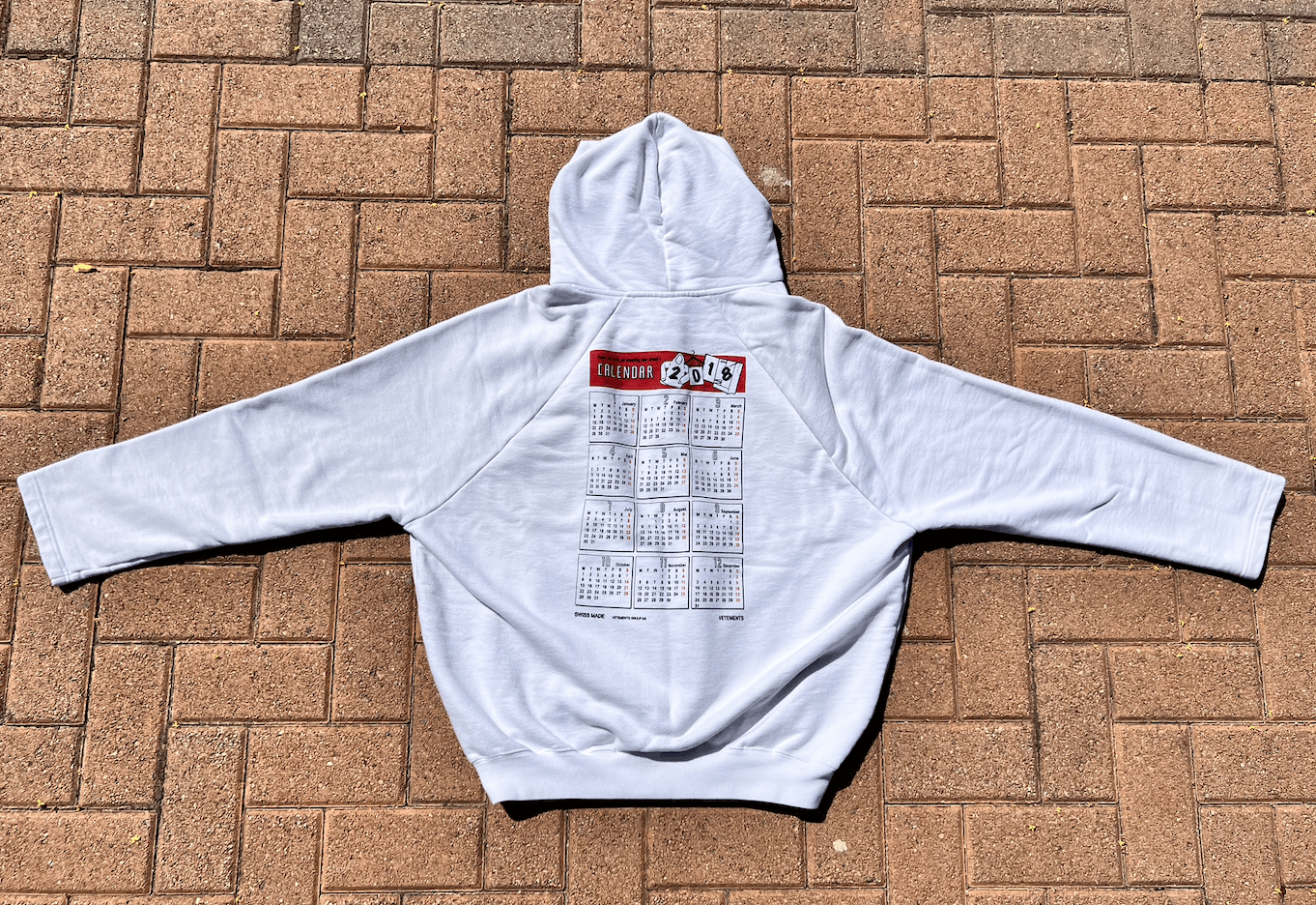 Vetements Vetements Calendar Hoodies Size US S / EU 44-46 / 1 - 1 Thumbnail