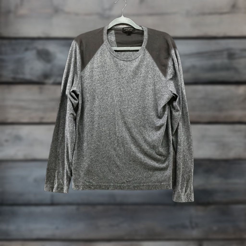 Banana Republic VINTAGE Banana Republic Mens Long Sleeve T Shirt Regular Fit Gray Moisture Wicking Crew Neck Active 90s Size US M / EU 48-50 / 2 - 1 Thumbnail