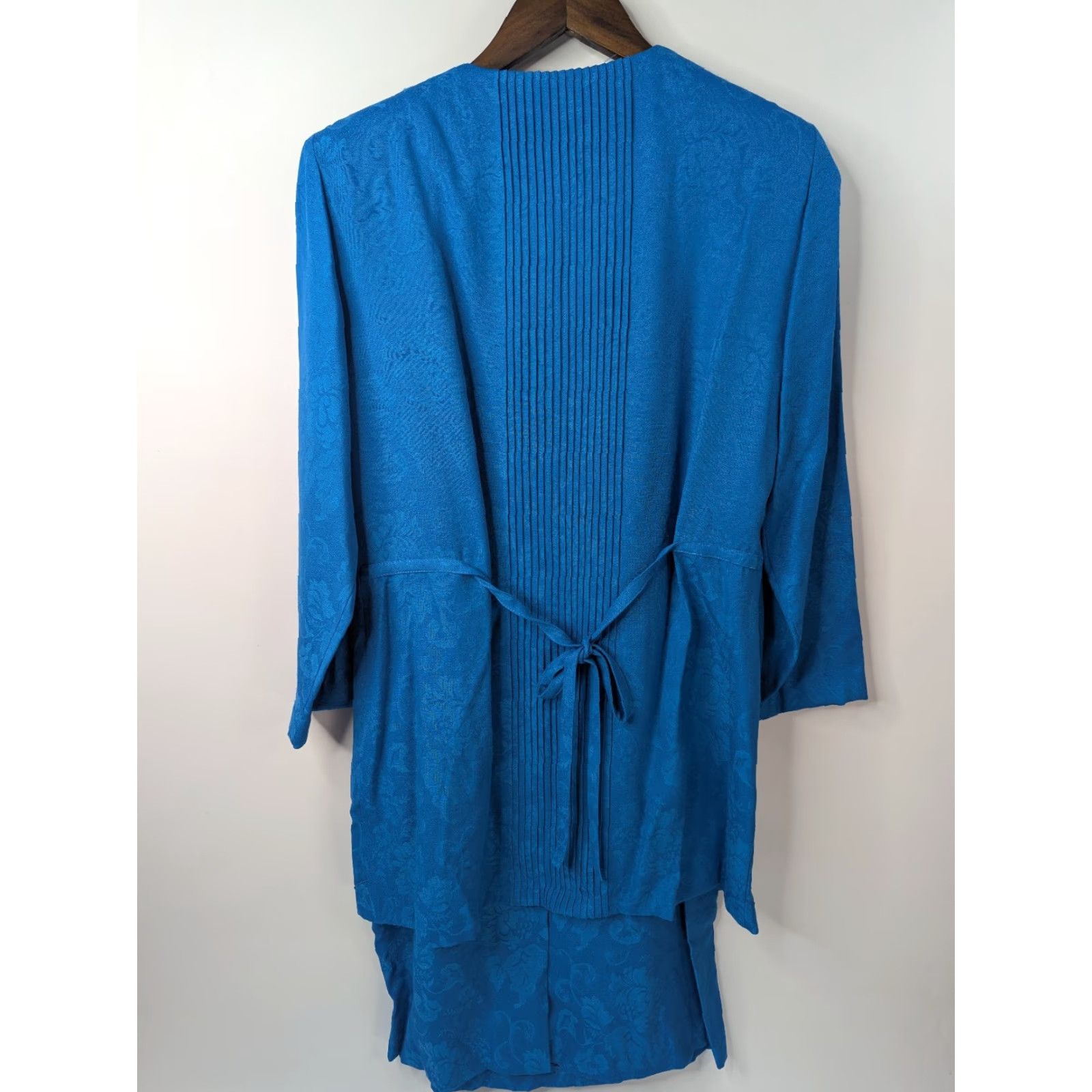 Vintage VINTAGE Karin Stevens Dress Womens 10 Midi Blue Embroidered Button Rayon Embroidered Size L / US 10 / IT 46 - 5 Thumbnail