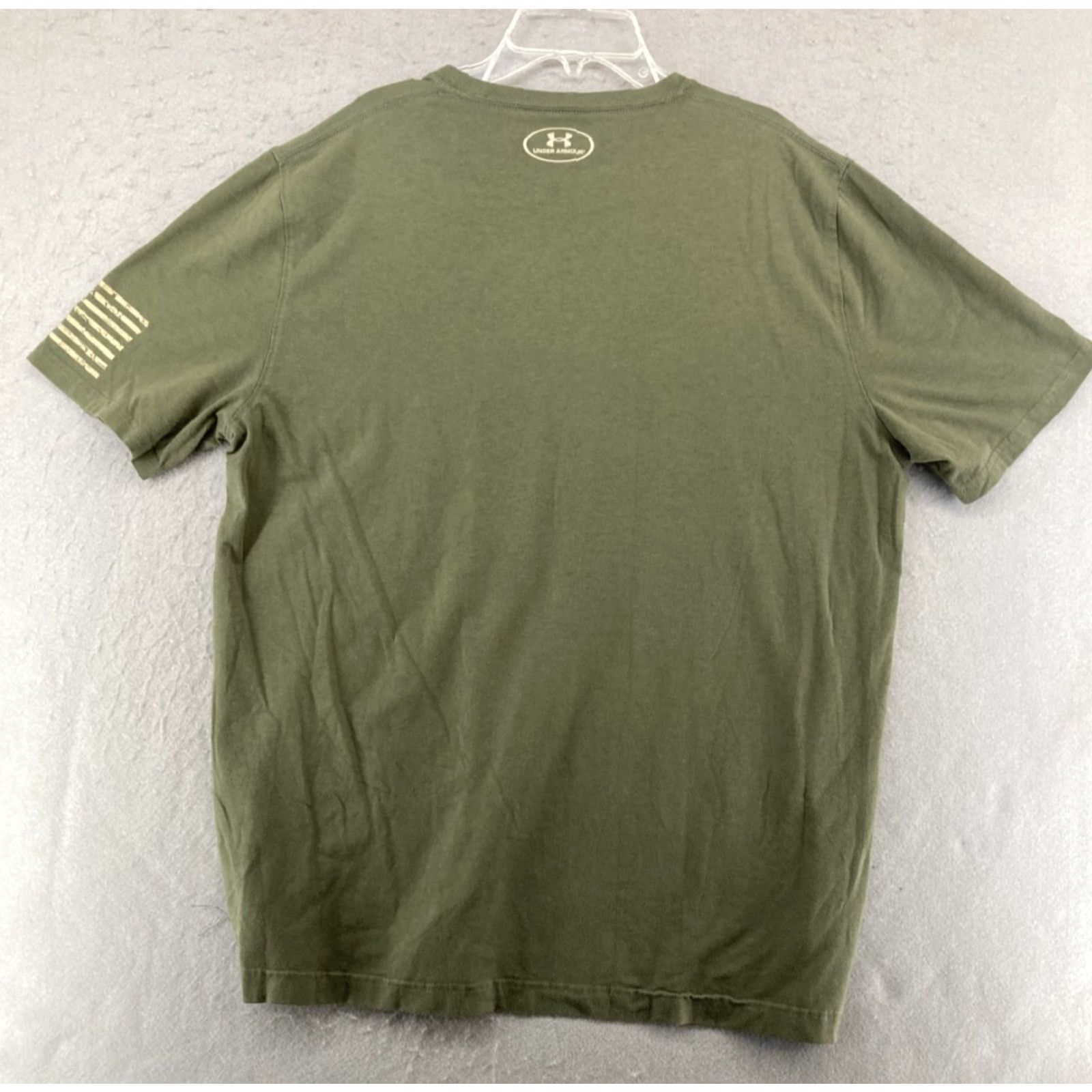 Under Armour VINTAGE Under Armour Military Green T-Shirt Men L Patriotic USA Flag HeatGear Short Sleeve Size US L / EU 52-54 / 3 - 5 Thumbnail