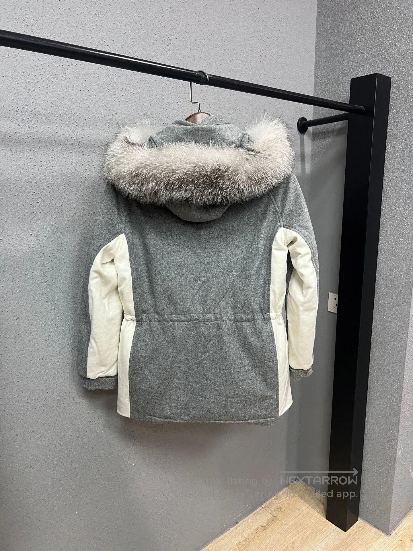 Loro Piana Loro Piana Gray Cashmere Coat with Fur Trim. Size M / US 6-8 / IT 42-44 - 2 Thumbnail