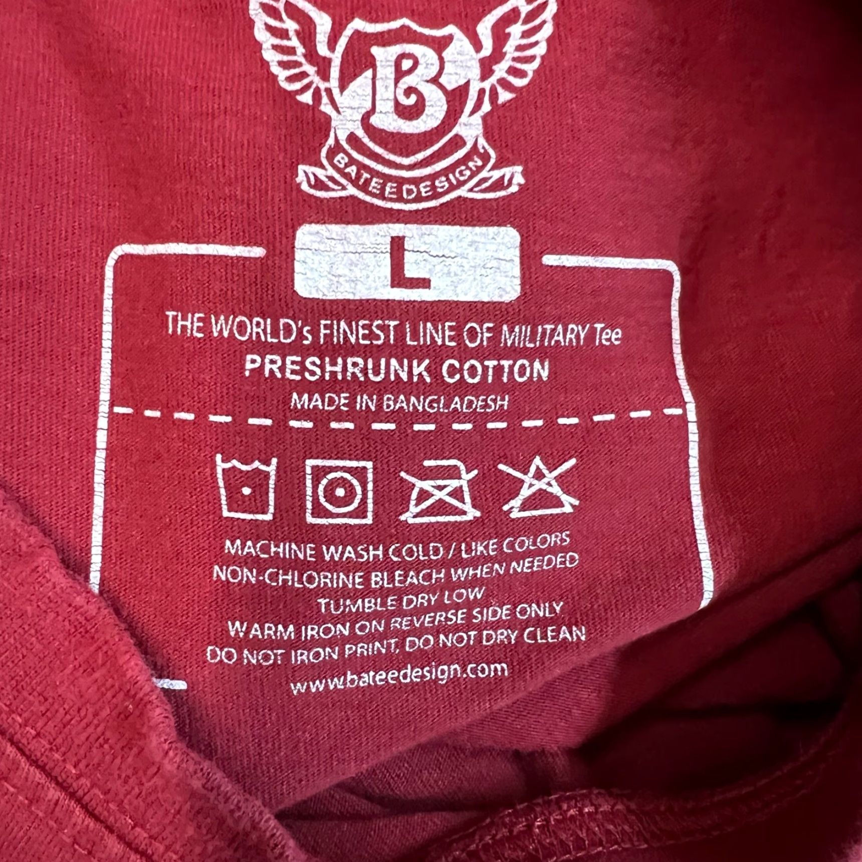 Pistola VINTAGE Batee Middle East Pistol & Rifle Assoc. IRAQ T-Shirt Mens L Red Embroidered Classic Size US L / EU 52-54 / 3 - 5 Thumbnail
