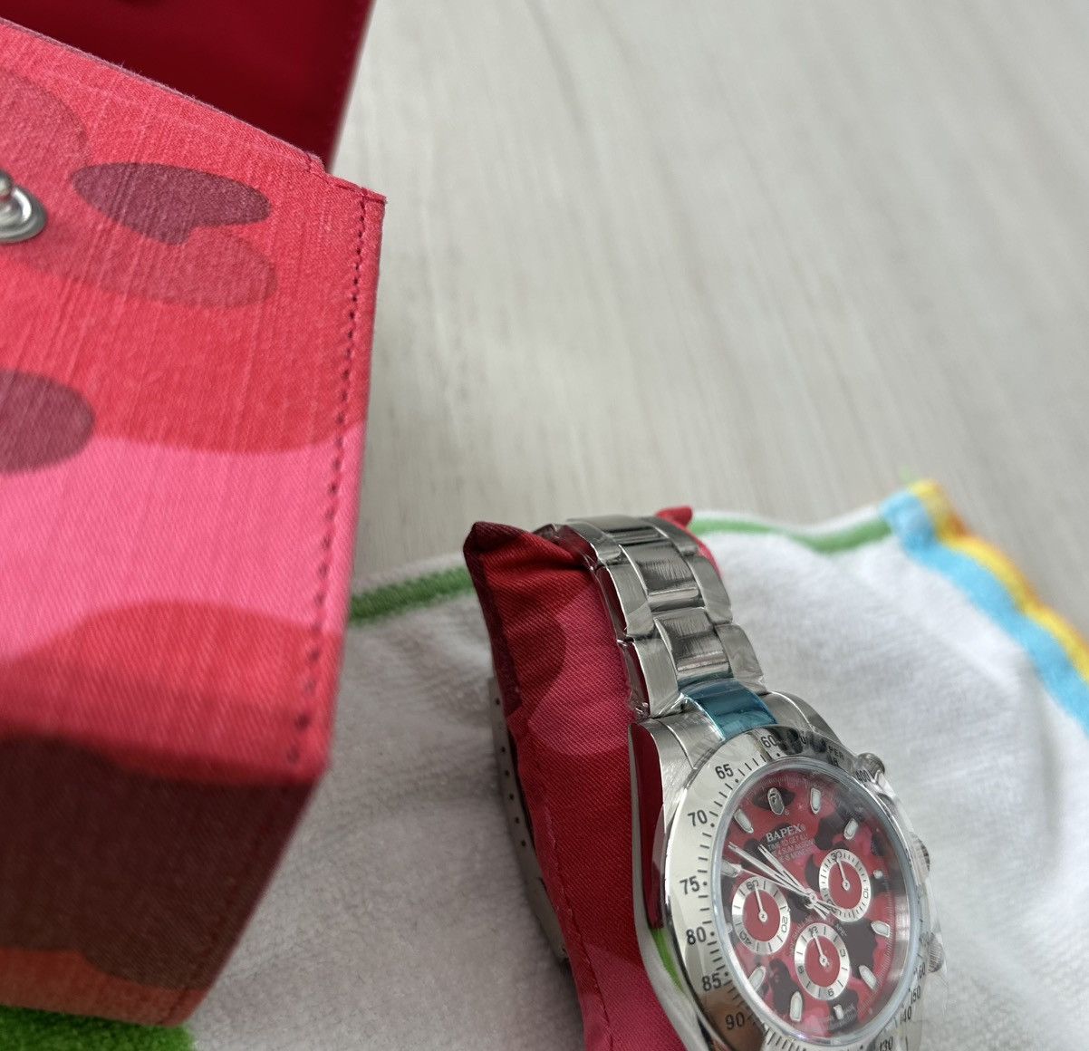 Bape RARE OG A BATHING APE RED CAMO BAPEX Size ONE SIZE - 3 Thumbnail