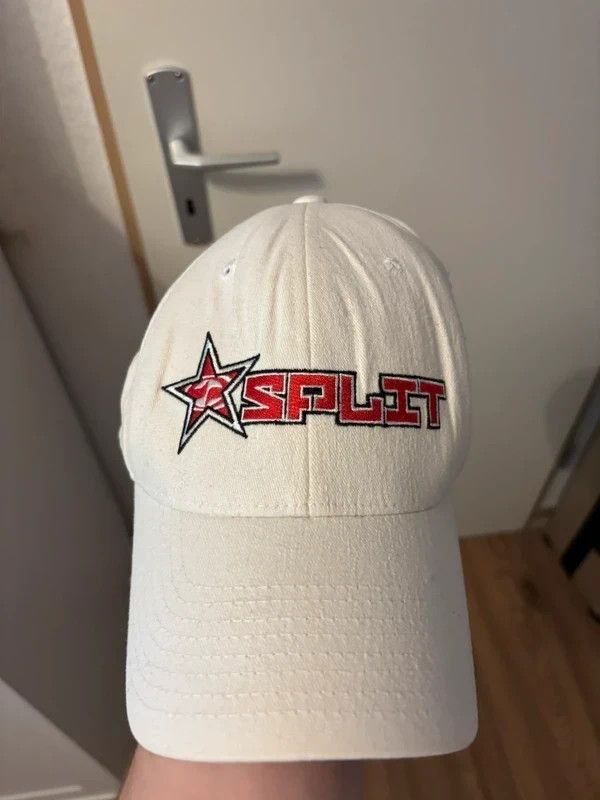 Split Vintage 90s Y2K Split Flexfit White Red Skate Cap Size ONE SIZE - 1 Thumbnail