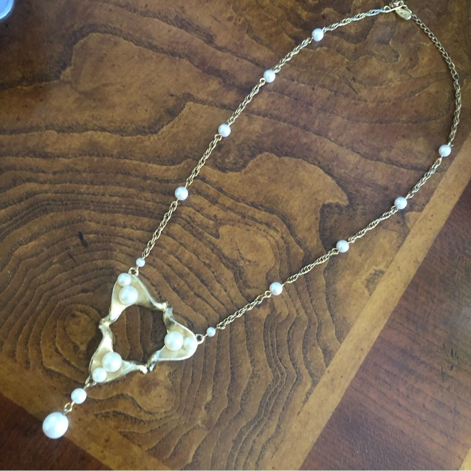 Vintage Vintage 1970’s Tortolani Crislu triangle pendant necklace Size ONE SIZE - 8 Thumbnail