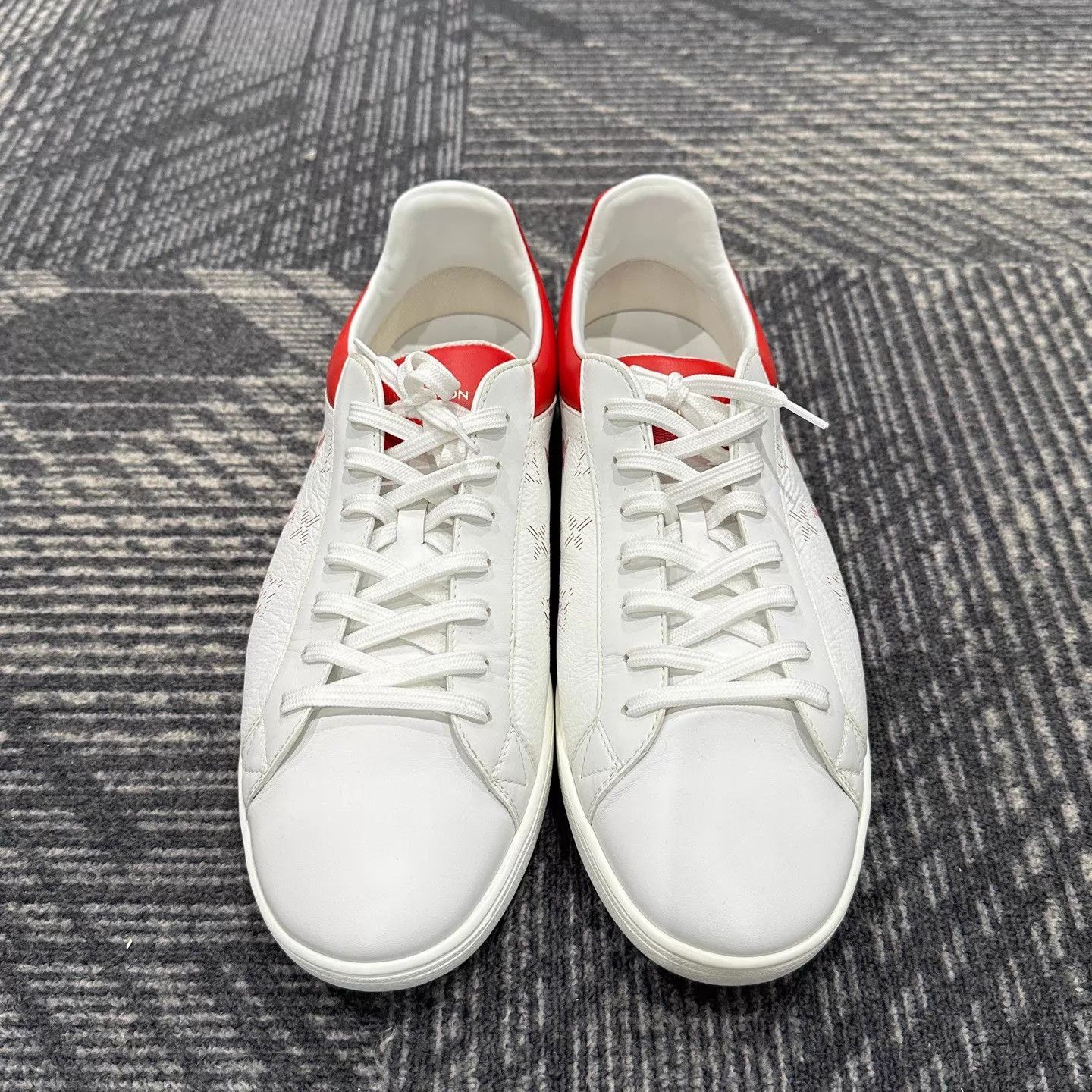 Louis Vuitton LV Monogram White Sneaker Red Tail US9.5/EU43.5 99 New Size US 10.5 / EU 43-44 - 2 Thumbnail
