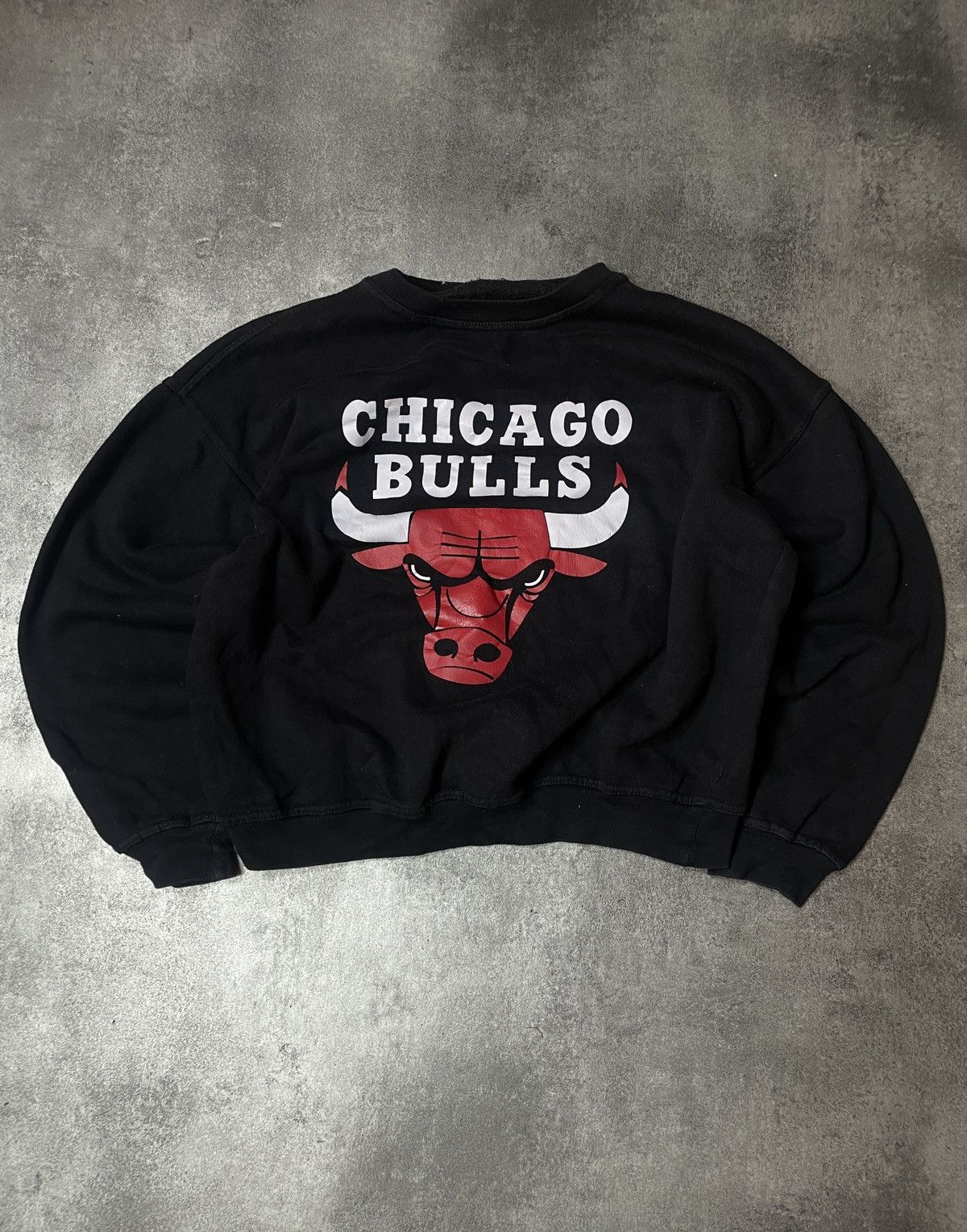 NBA 🔥RARE🔥Chicago Bulls Vintage Y2K Sweatshirt Crewneck Boxy Size S / US 4 / IT 40 - 1 Thumbnail