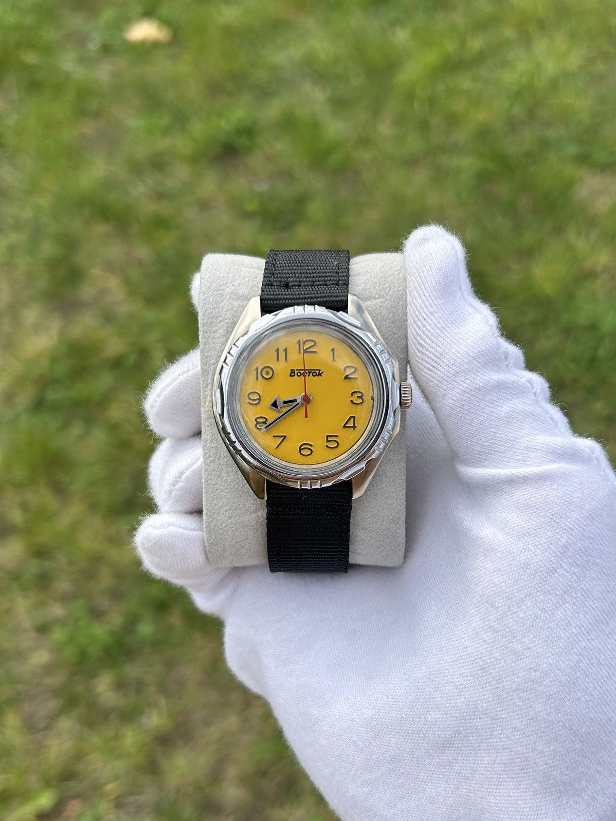 Vintage Vintage Watch Vostok USSR Soviet Mechanical Wristwatch 1980 Size ONE SIZE - 10 Thumbnail