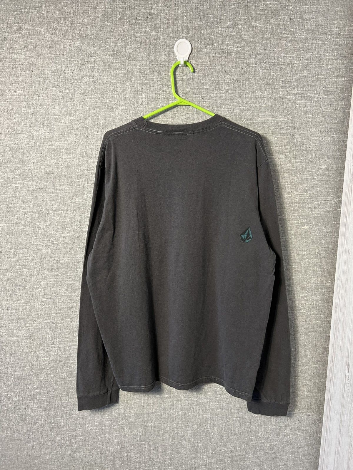 Vintage × Volcom Vintage Rare Volcom Long Sleeve Tee Big Logo Size US XL / EU 56 / 4 - 5 Thumbnail