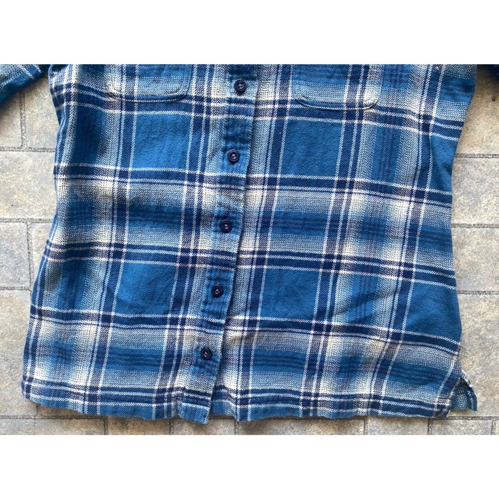 Patagonia Patagonia Flannel Shirt Women’s Size 8 Blue Plaid Organic Cotton Button-Up Long Sleeve Vintage? Size M / US 6-8 / IT 42-44 - 5 Thumbnail