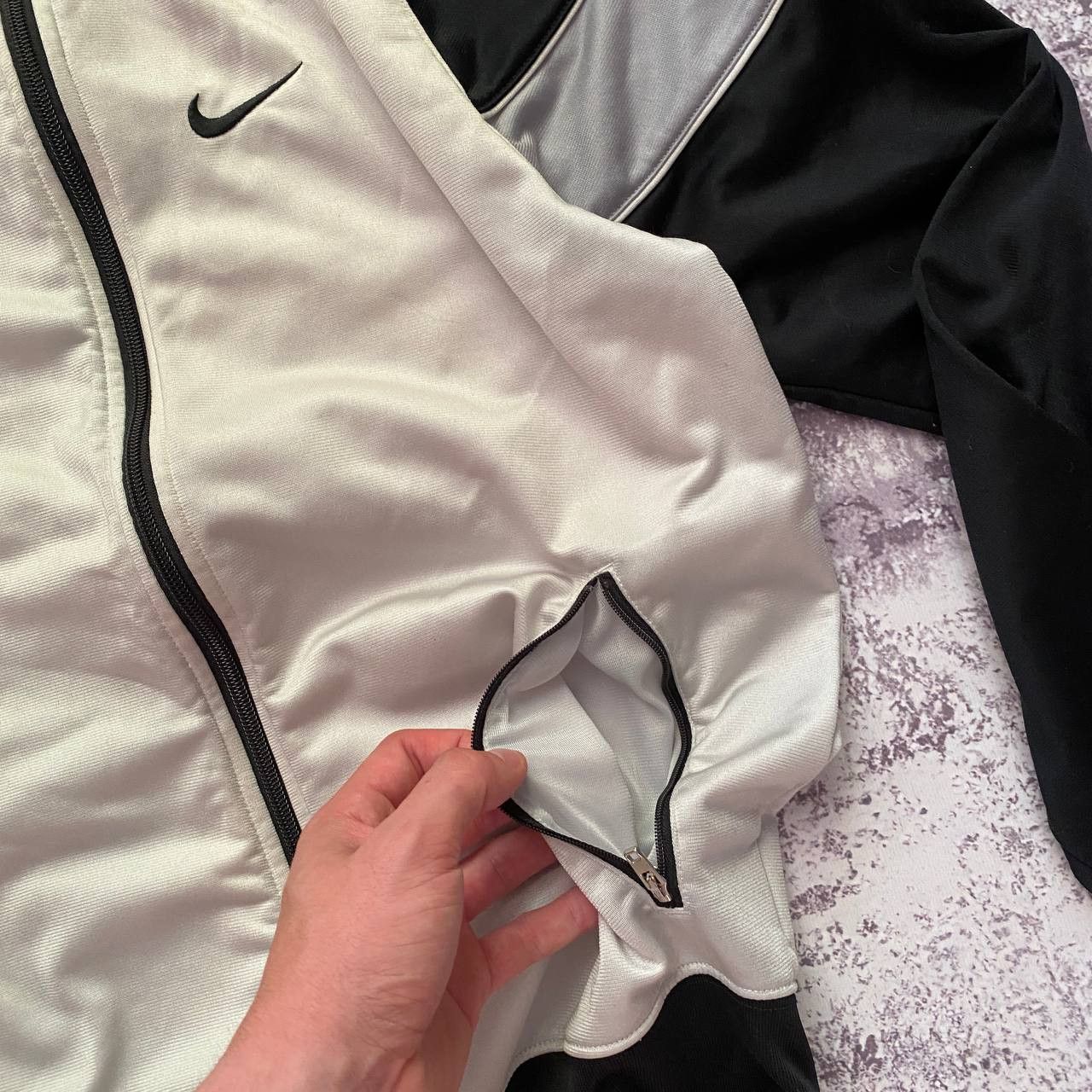 Nike Vintage Nike Track Jacket Swoosh Logo Black White Grey Size US M / EU 48-50 / 2 - 3 Thumbnail