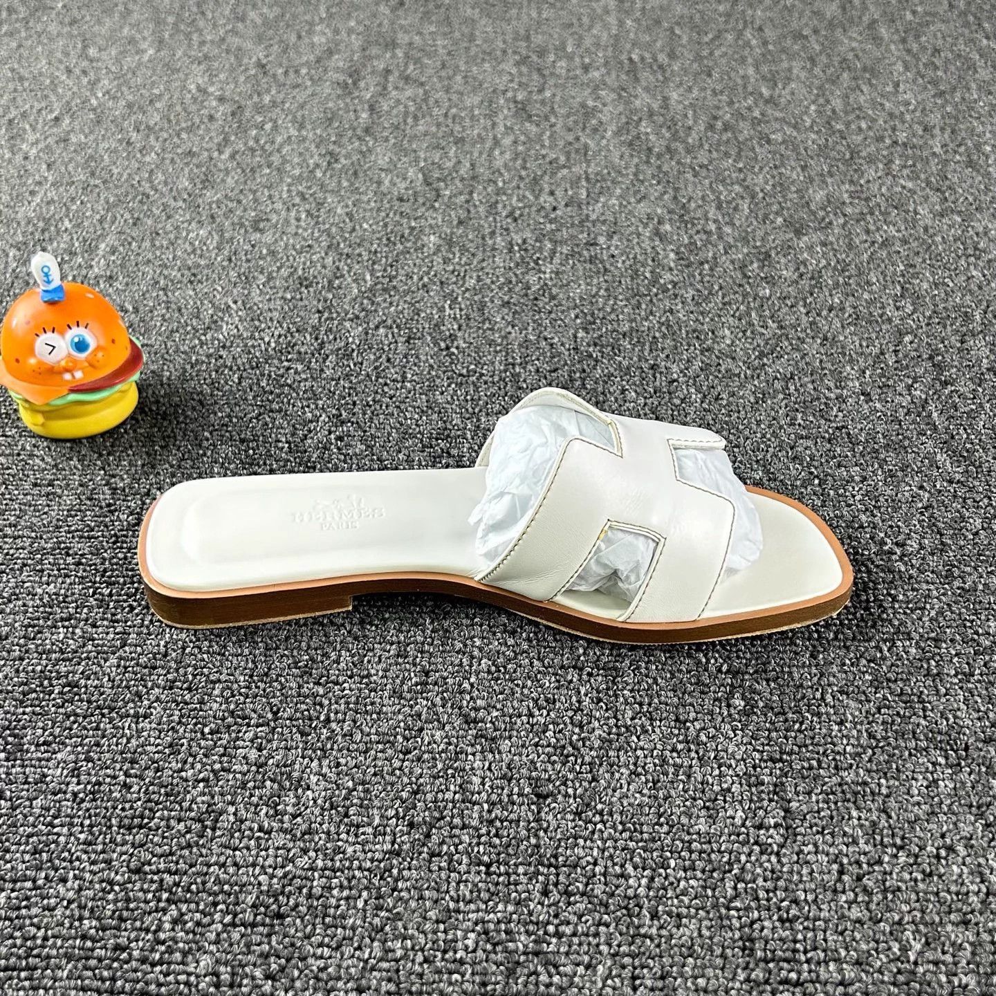 Hermes Hermes White H Logo Slippers EU35 Gently Used Size US 4 / IT 34 - 4 Thumbnail