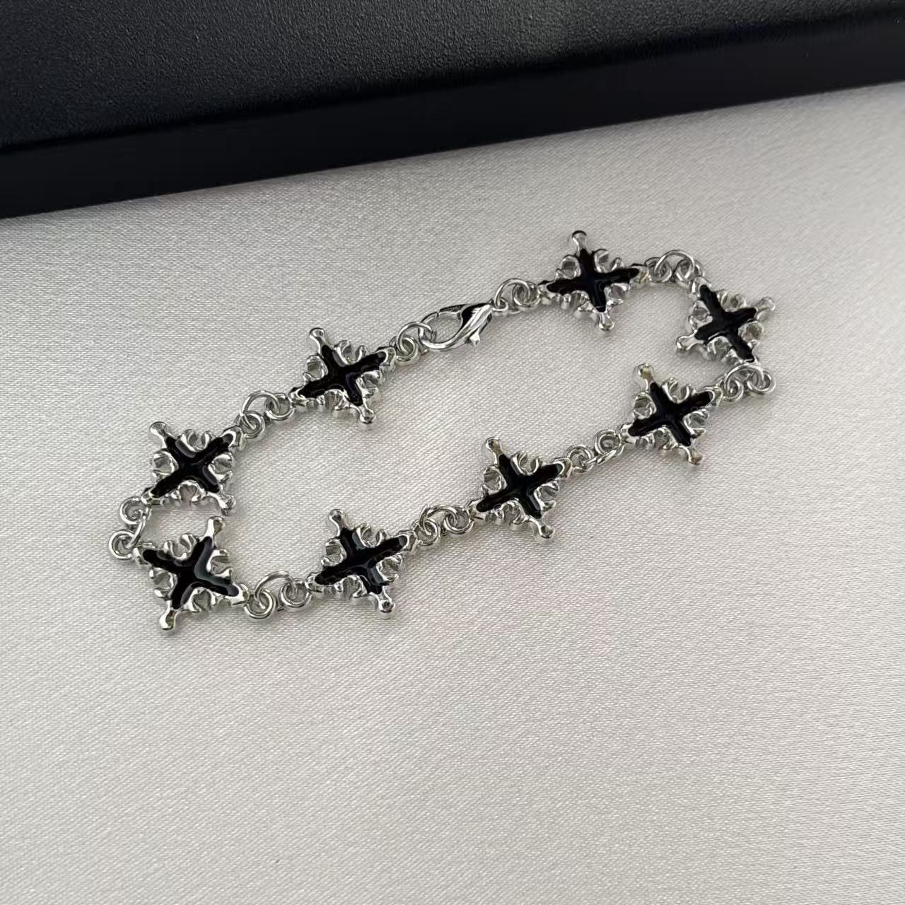 Other Cross Link Chain Bracelet for Men Women Streetwear Hip Hop Size ONE SIZE - 2 Thumbnail
