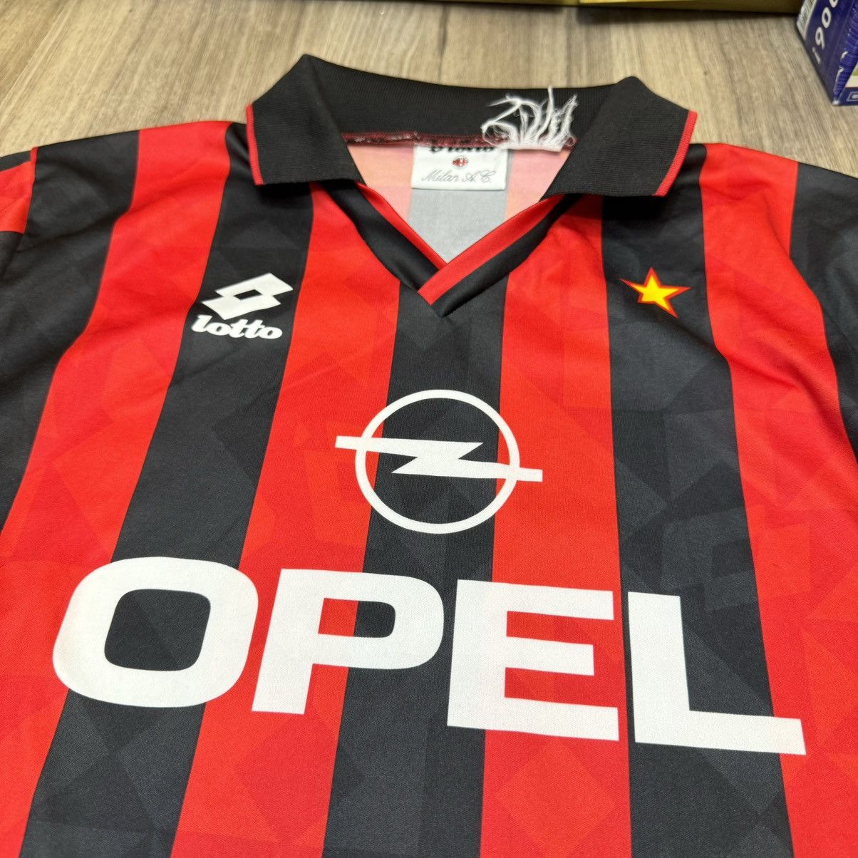 Lotto Sport × Vintage AC Milan 94/95 home shirt #18 Baggio Size US M / EU 48-50 / 2 - 3 Thumbnail