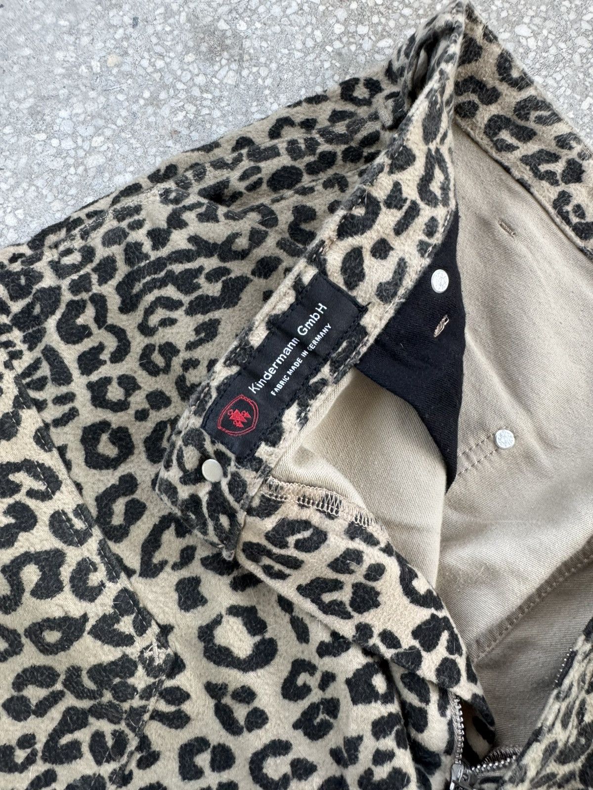 Supreme FW22 KINDERMANN GMBH COTTON MOLESKIN DOUBLE KNEE LEOPARD Size US 34 / EU 50 - 2 Thumbnail