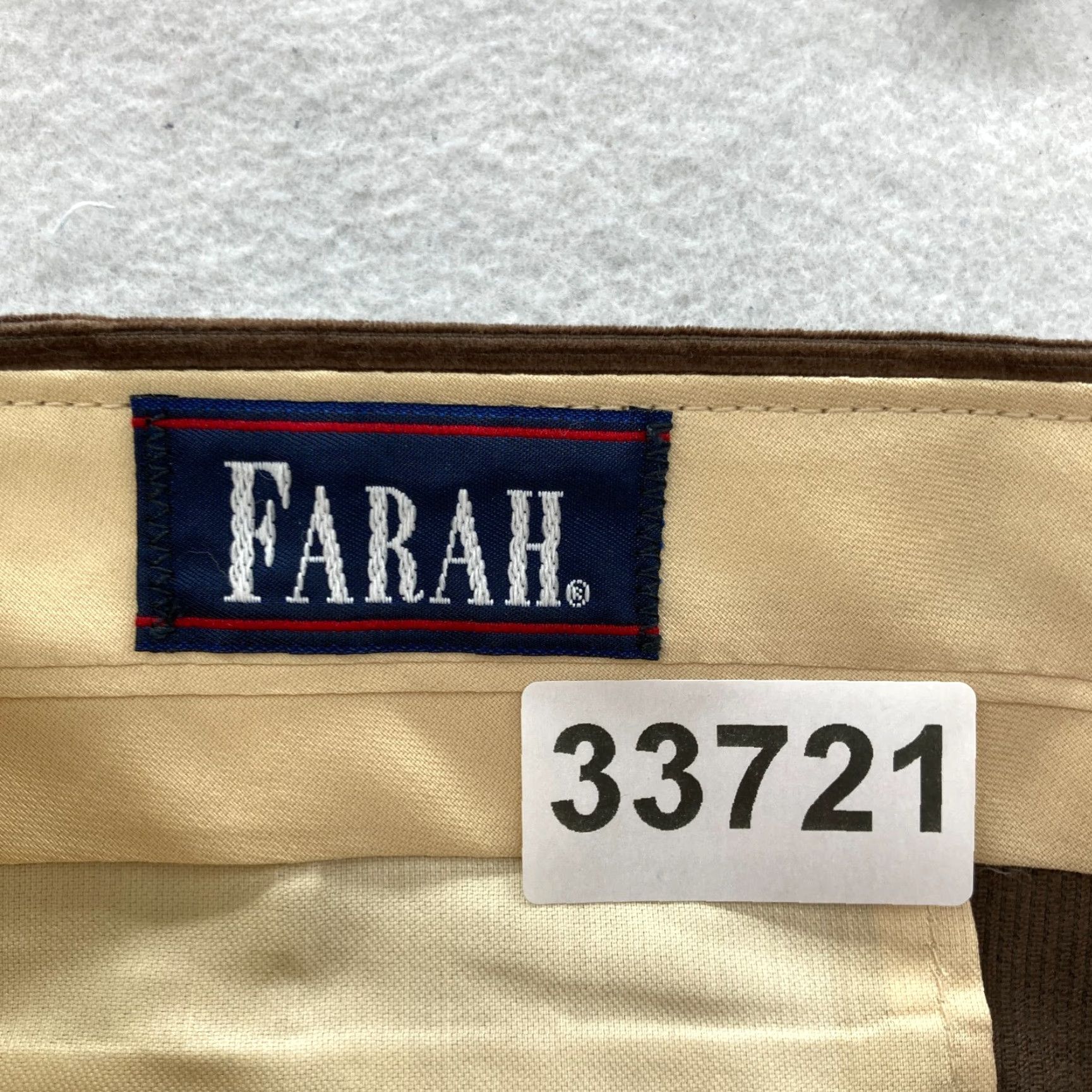 Farah VINTAGE Farah Corduroy Pants Mens 36x30 Straight Leg Pleated Casual Travel NWT Size US 36 / EU 52 - 4 Thumbnail