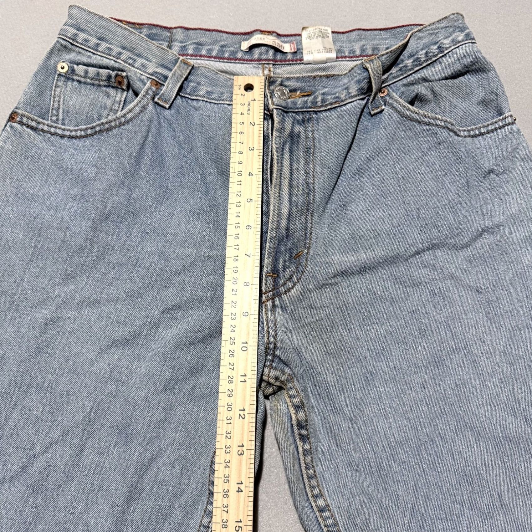 Levi's Levi's Jeans Womens Light Blue 550 Relaxed Tapered High-Rise 14L Denim 30in Inseam Buttons Zip 5-Pocket City 90s Vintage Women's Jeans Size 36" / US 14 / IT 50 - 4 Thumbnail