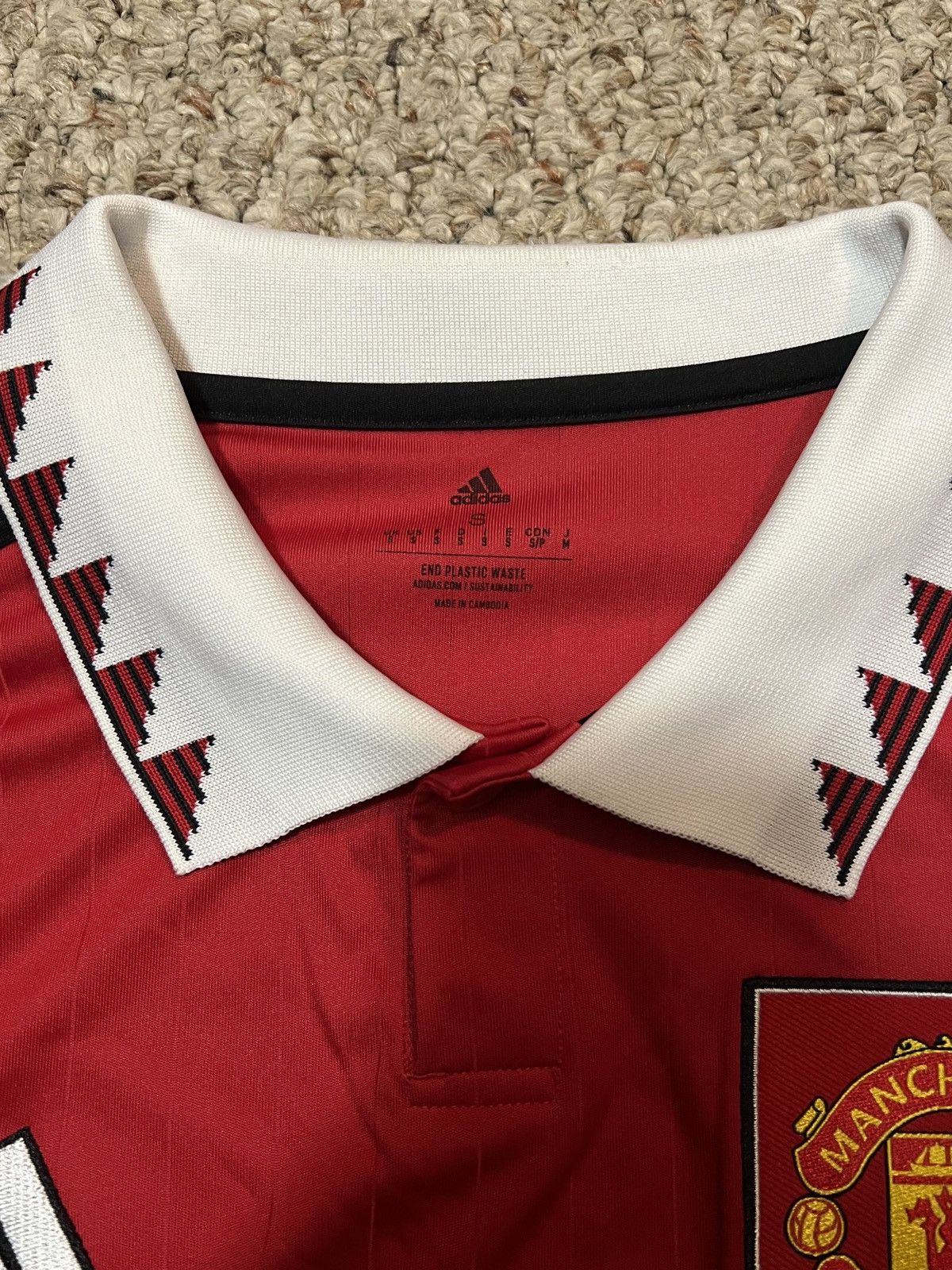 Adidas 🚨NEED GONE🚨 Manchester United Jersey Size US S / EU 44-46 / 1 - 3 Thumbnail