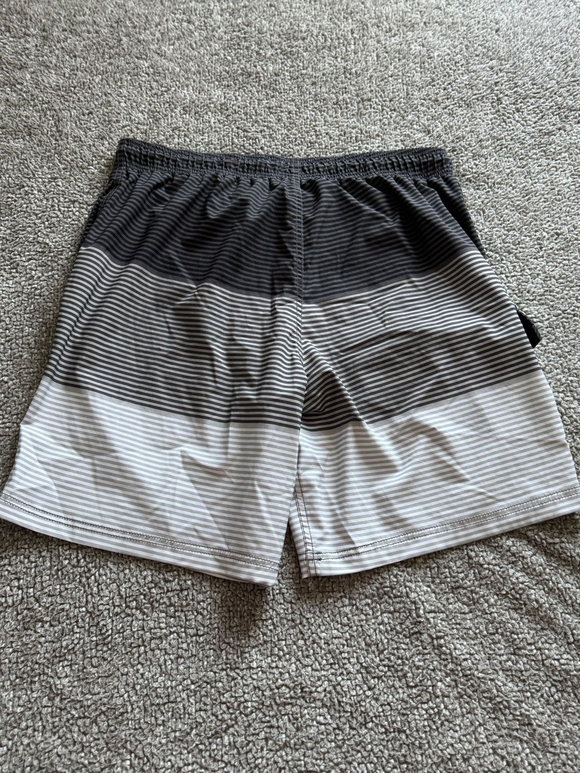 Other Swimming Trunks/Shorts Size US 32 / EU 48 - 2 Thumbnail