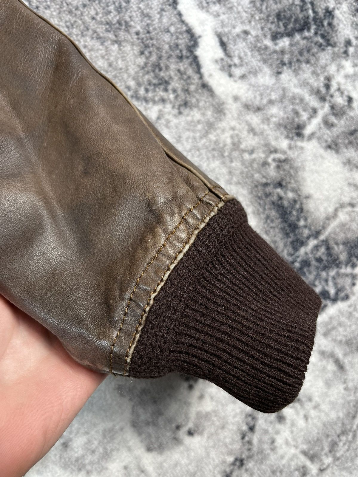Leather Vintage Leather Bomber Jacket / Brown / Ribbed Trim / Men’s Size US L / EU 52-54 / 3 - 9 Thumbnail