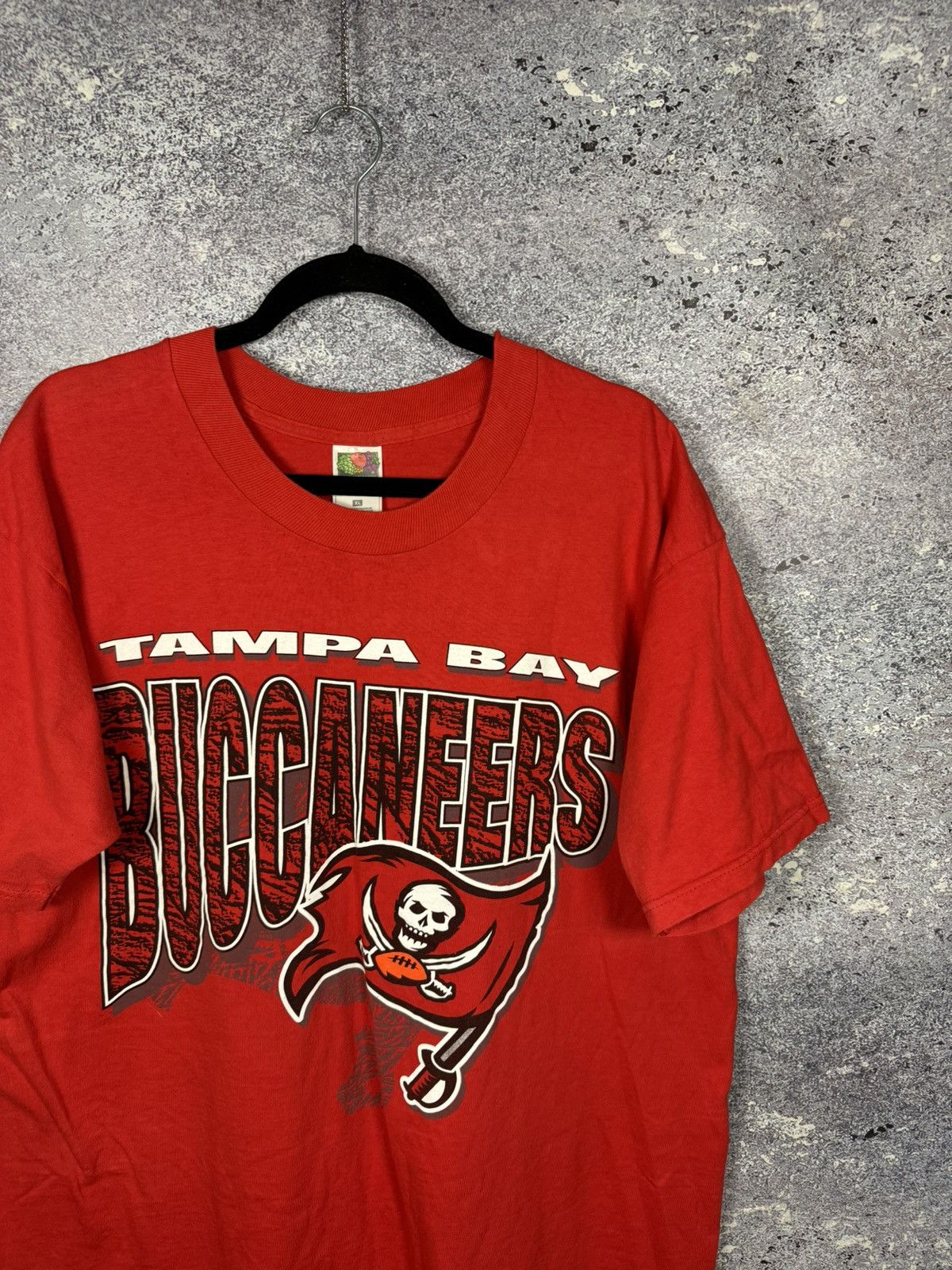 NHL 00’s Vibtage Tampa Bay Buccaneers Red T Shirt Merchandise Size US XL / EU 56 / 4 - 2 Thumbnail