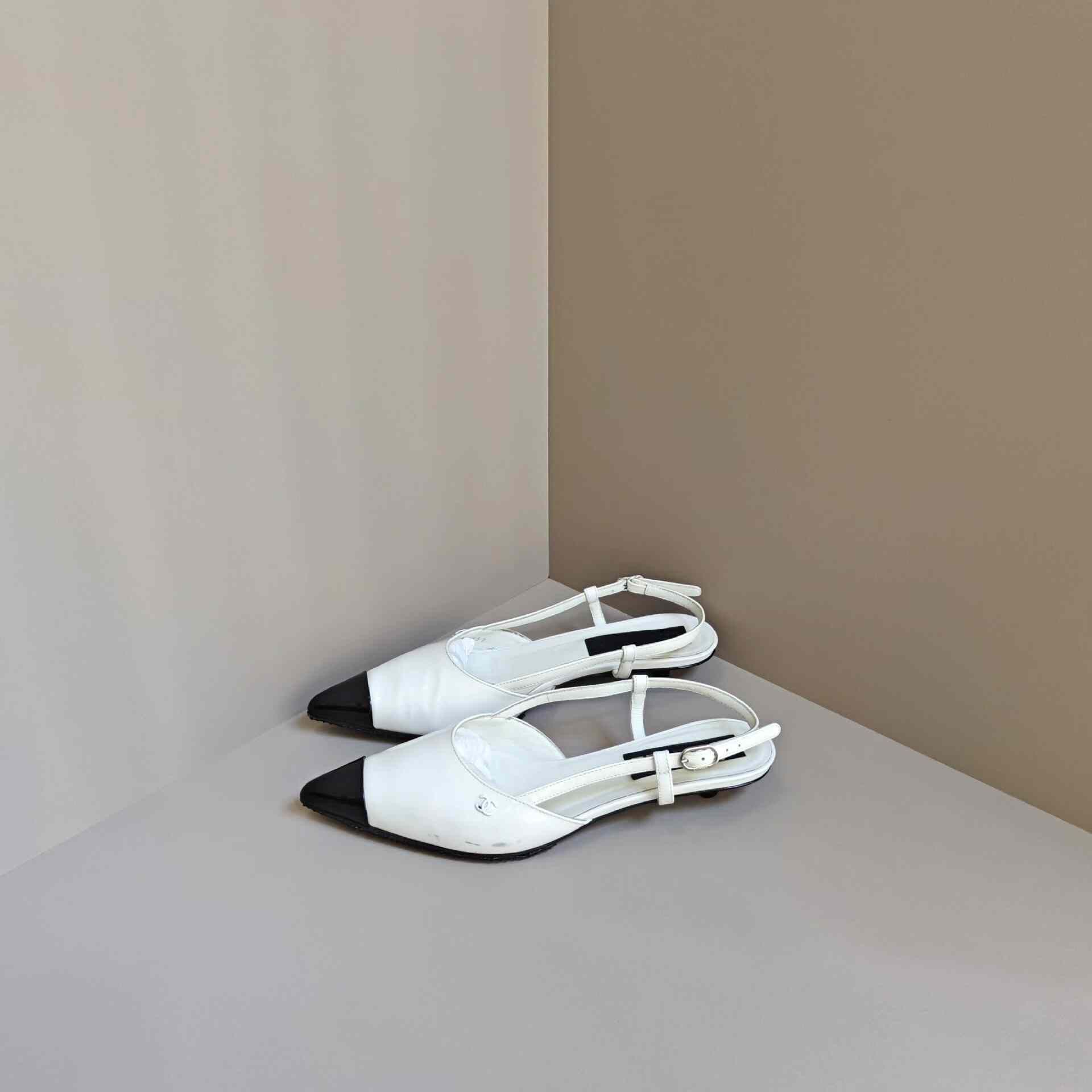 Chanel Chanel Sandals us_6 Women Size US 6 / IT 36 - 1 Thumbnail
