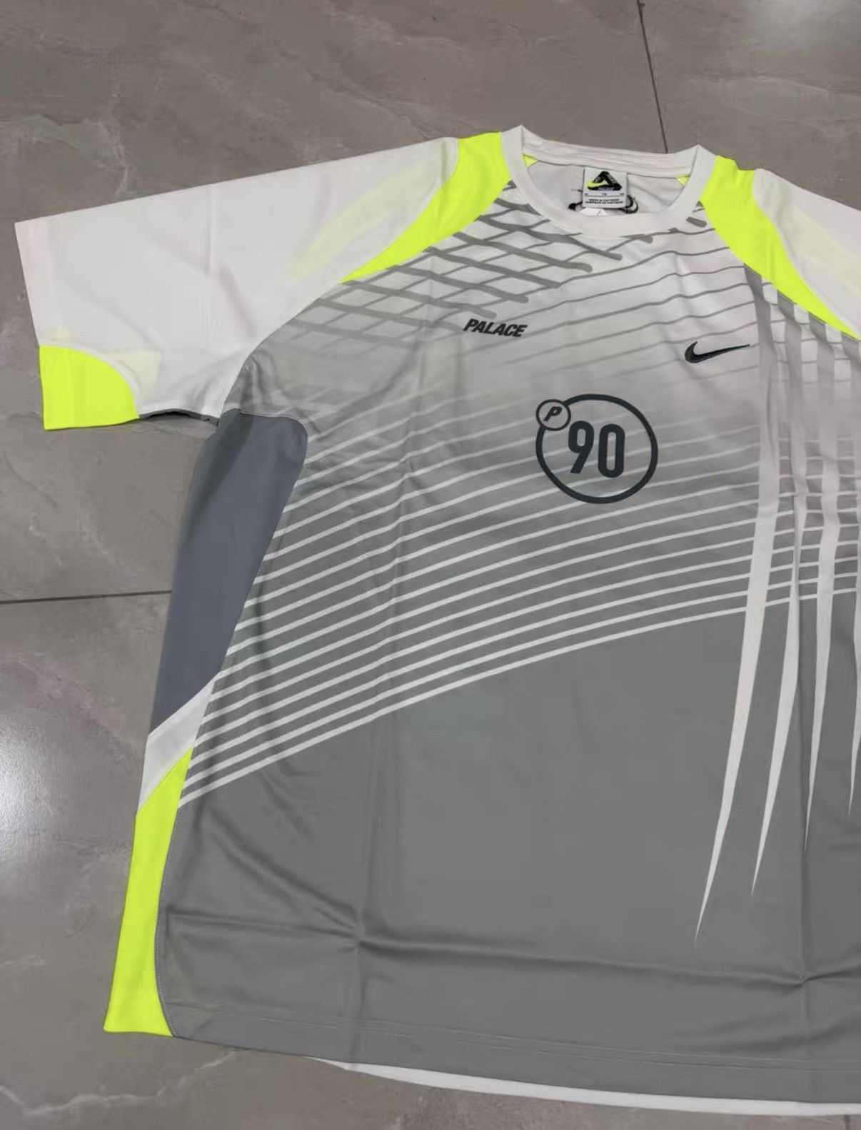 Palace PALACE x Nike FW25 TOTAL P90 JERSEY J34 Size US XL / EU 56 / 4 - 2 Thumbnail