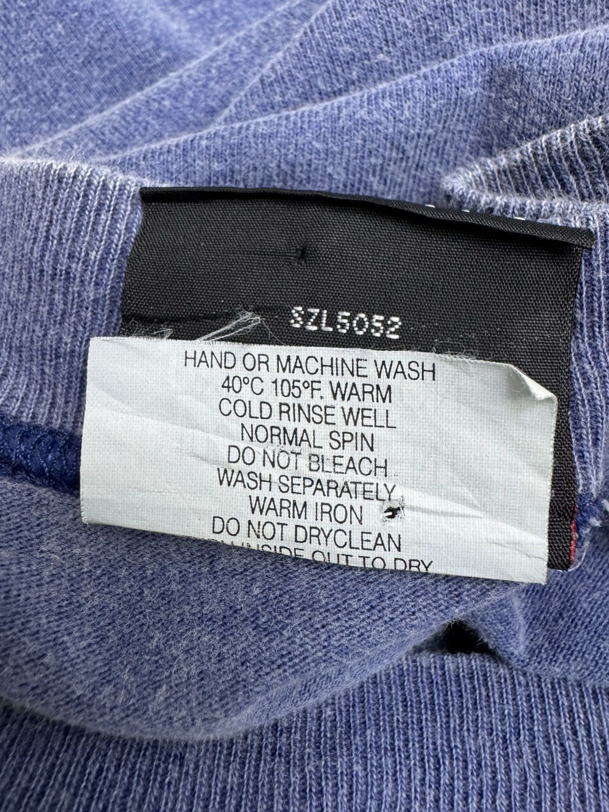 vintage 90s Canterbury of New Zealand rainbow logo t-shirt