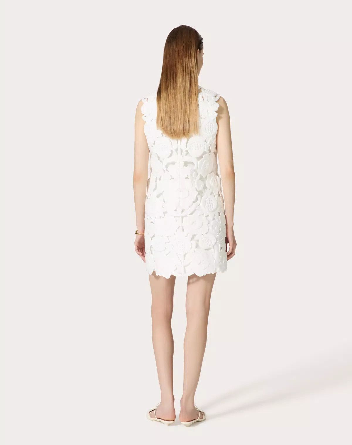Valentino o1s1wg110525 Embroidered Light Splittable Dress in White Size S / US 4 / IT 40 - 5 Thumbnail