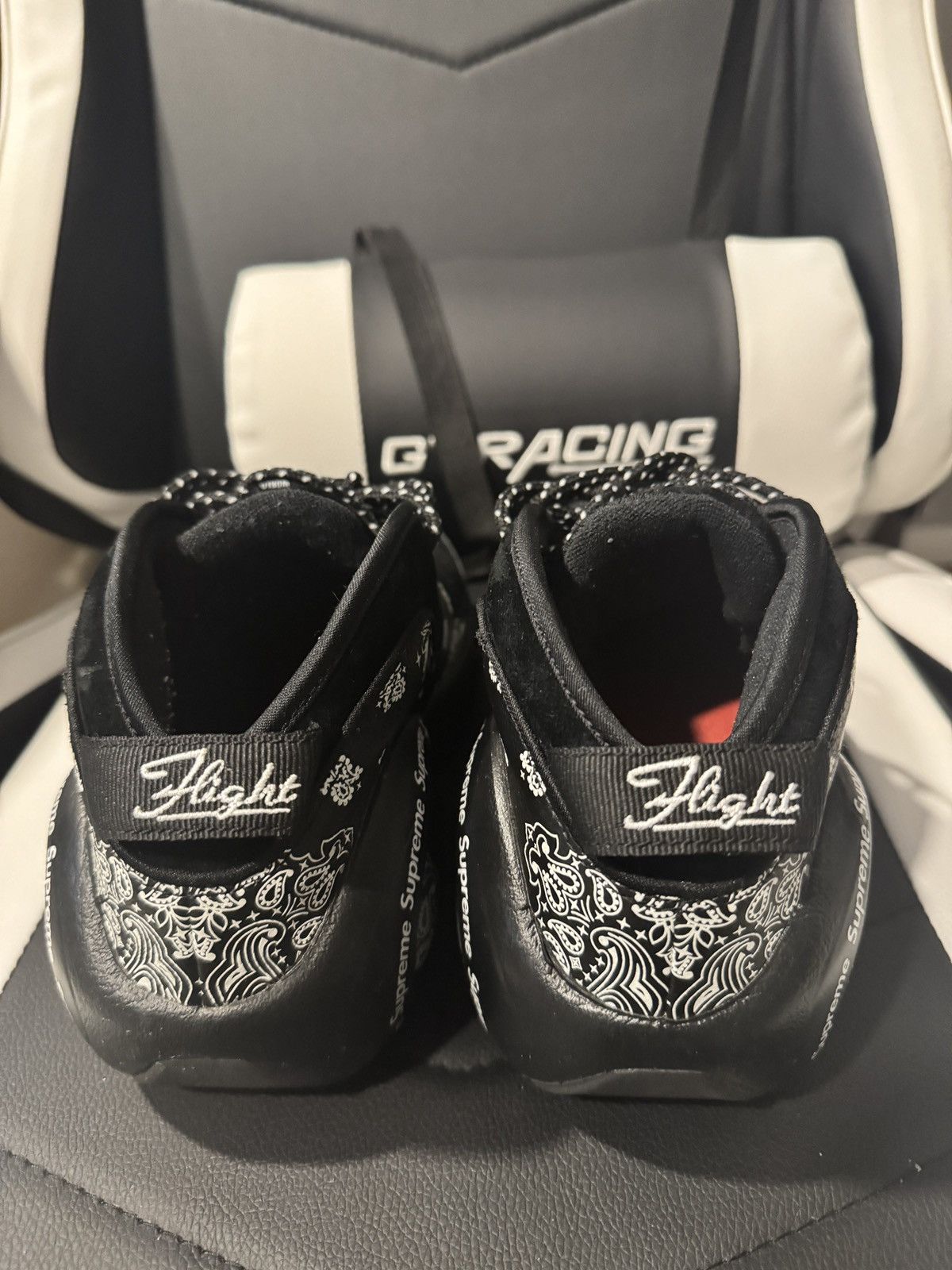 Nike × Supreme AIR ZOOM FLIGHT 95 SUPREME Size US 7 / EU 40 - 4 Thumbnail