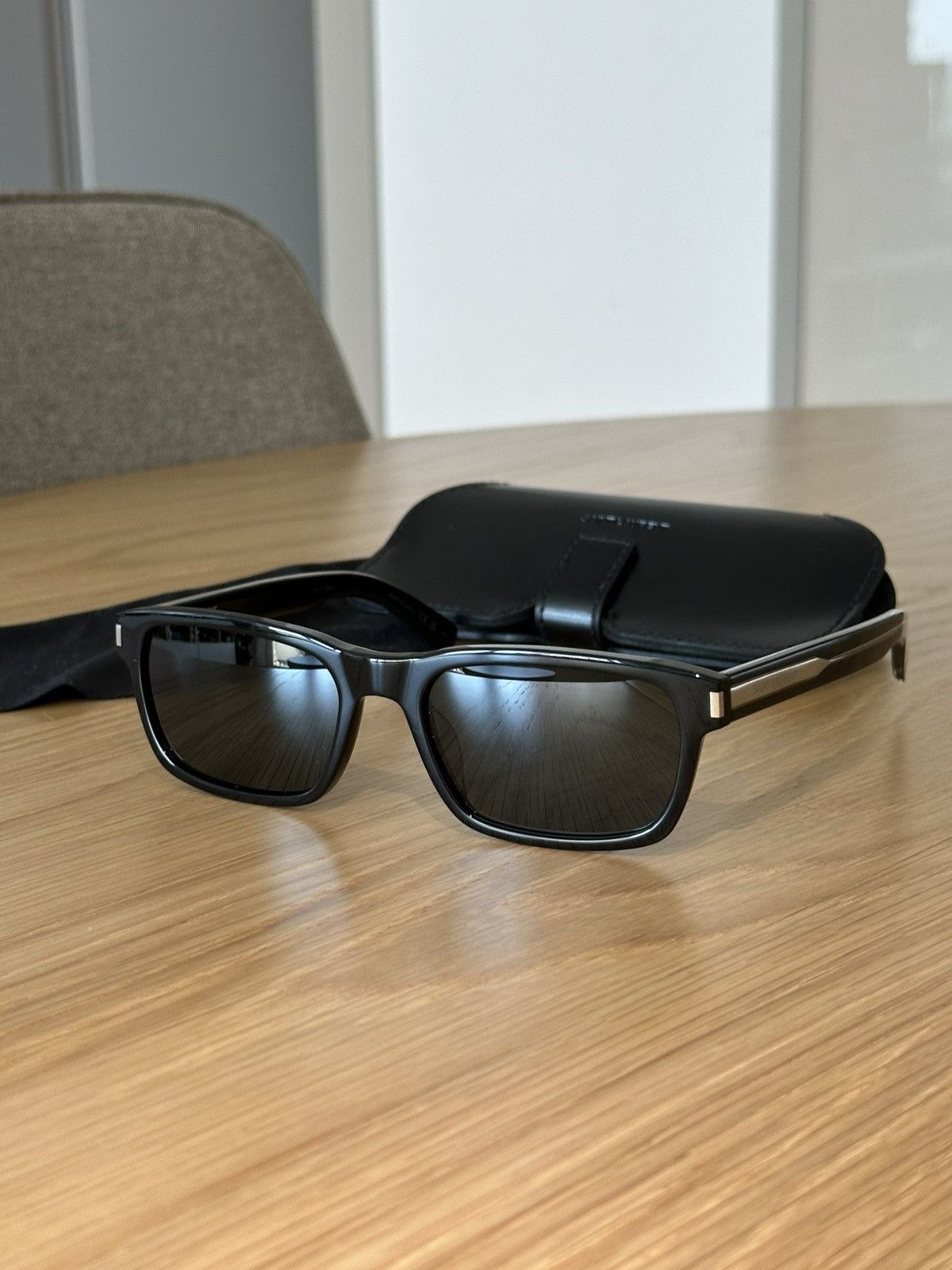 Saint Laurent Paris SAINT LAURENT SL 662 Sunglasses Black Size ONE SIZE - 7 Thumbnail