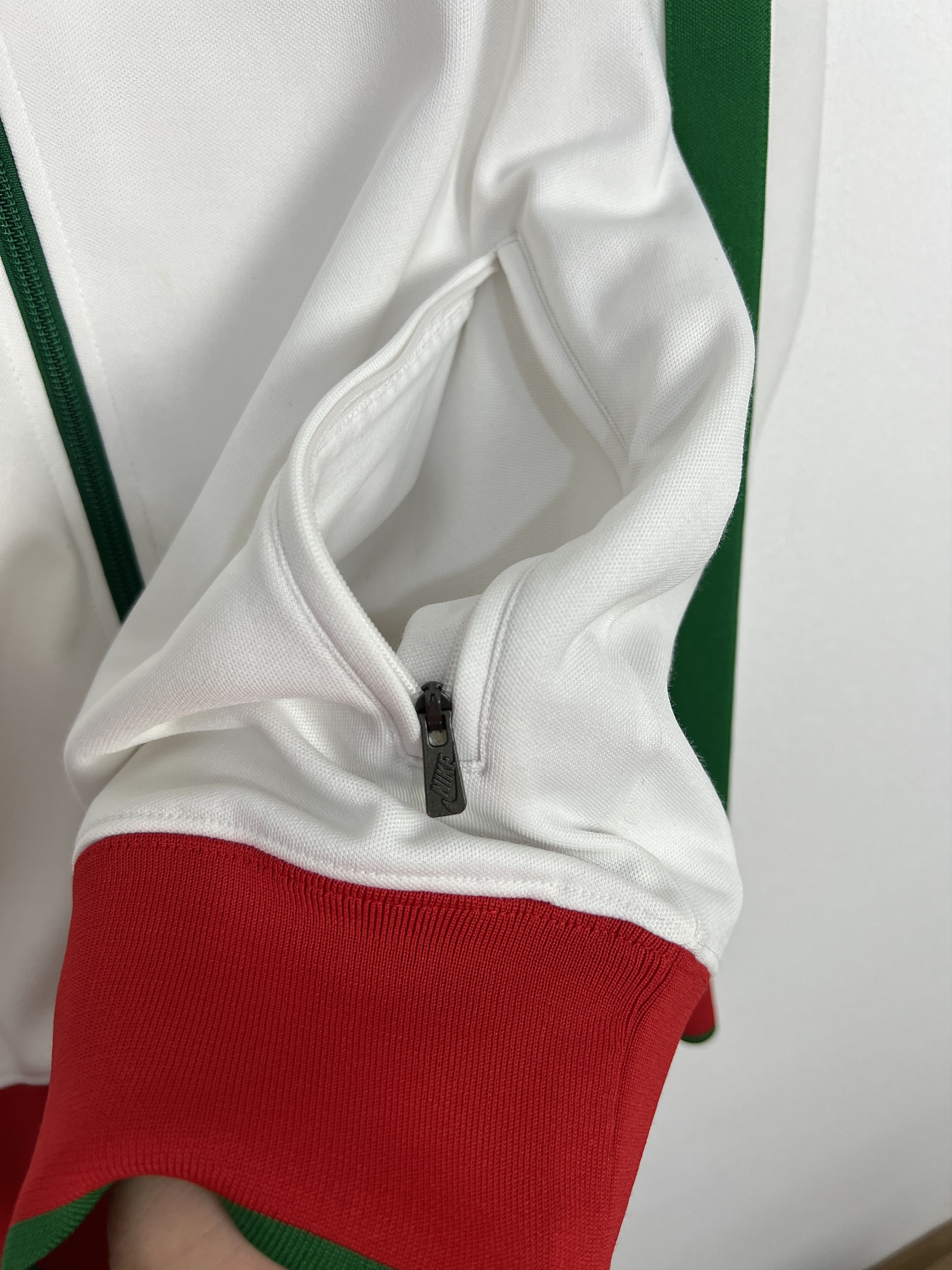 Nike Vintage Nike Portugal Football White Jacket Soccer Mens Size US M / EU 48-50 / 2 - 4 Thumbnail