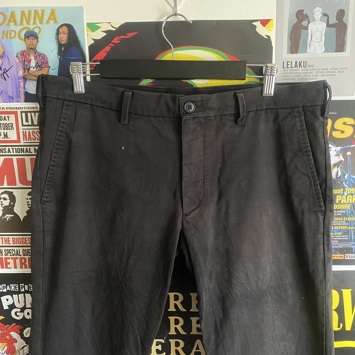 Uniqlo Vintage Uniqlo Black Distressed Chino Pants Size US 37 - 3 Thumbnail