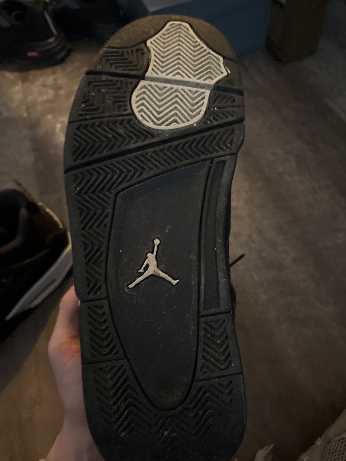 Jordan Brand White Thunder Retro Jordan 4 Size US 10.5 / EU 43-44 - 6 Thumbnail