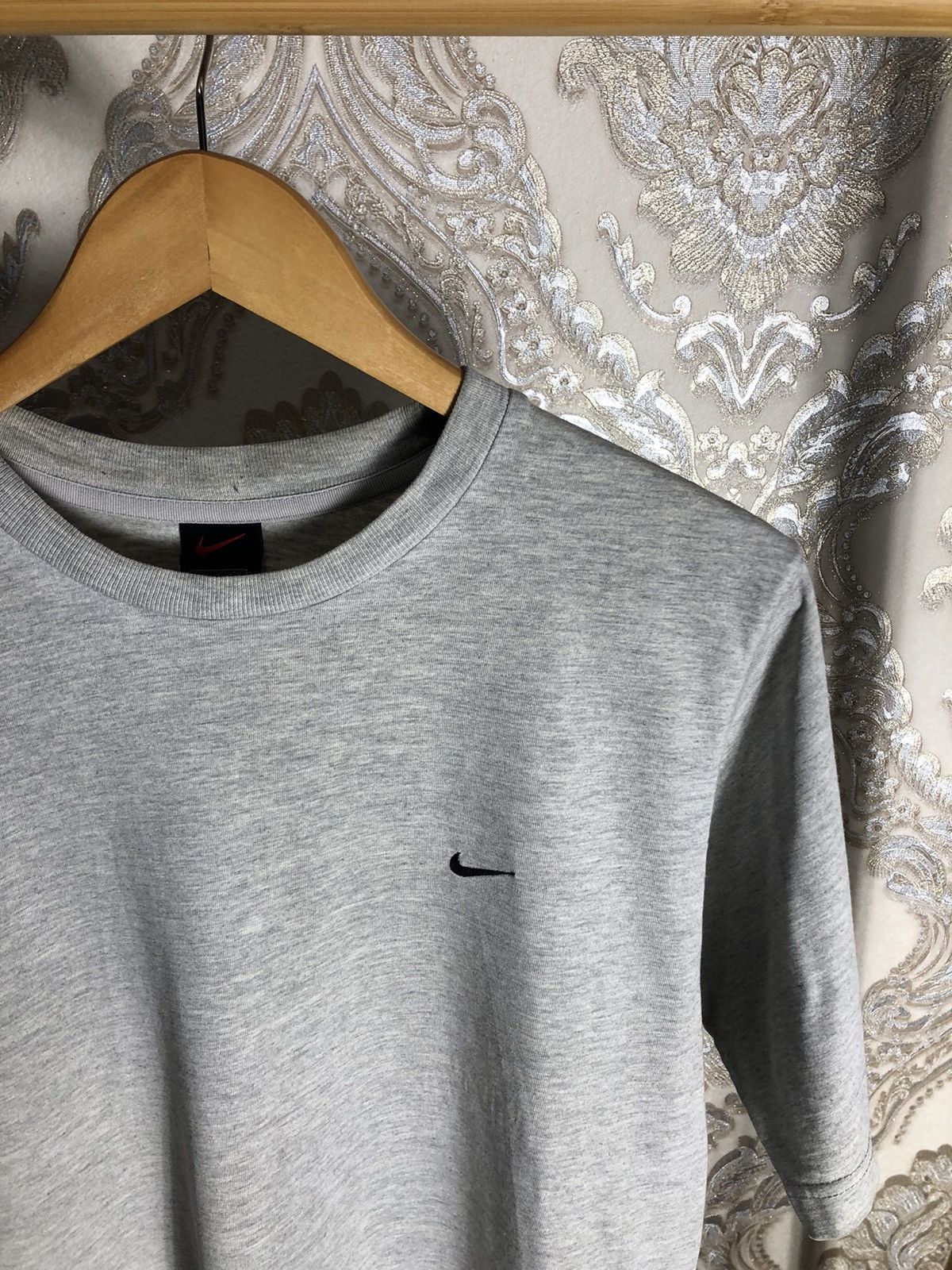 Nike VINTAGE NIKE RETRO T-SHIRT CASUAL DESIGNER SWOOSH Y2K 90s Size US M / EU 48-50 / 2 - 2 Thumbnail