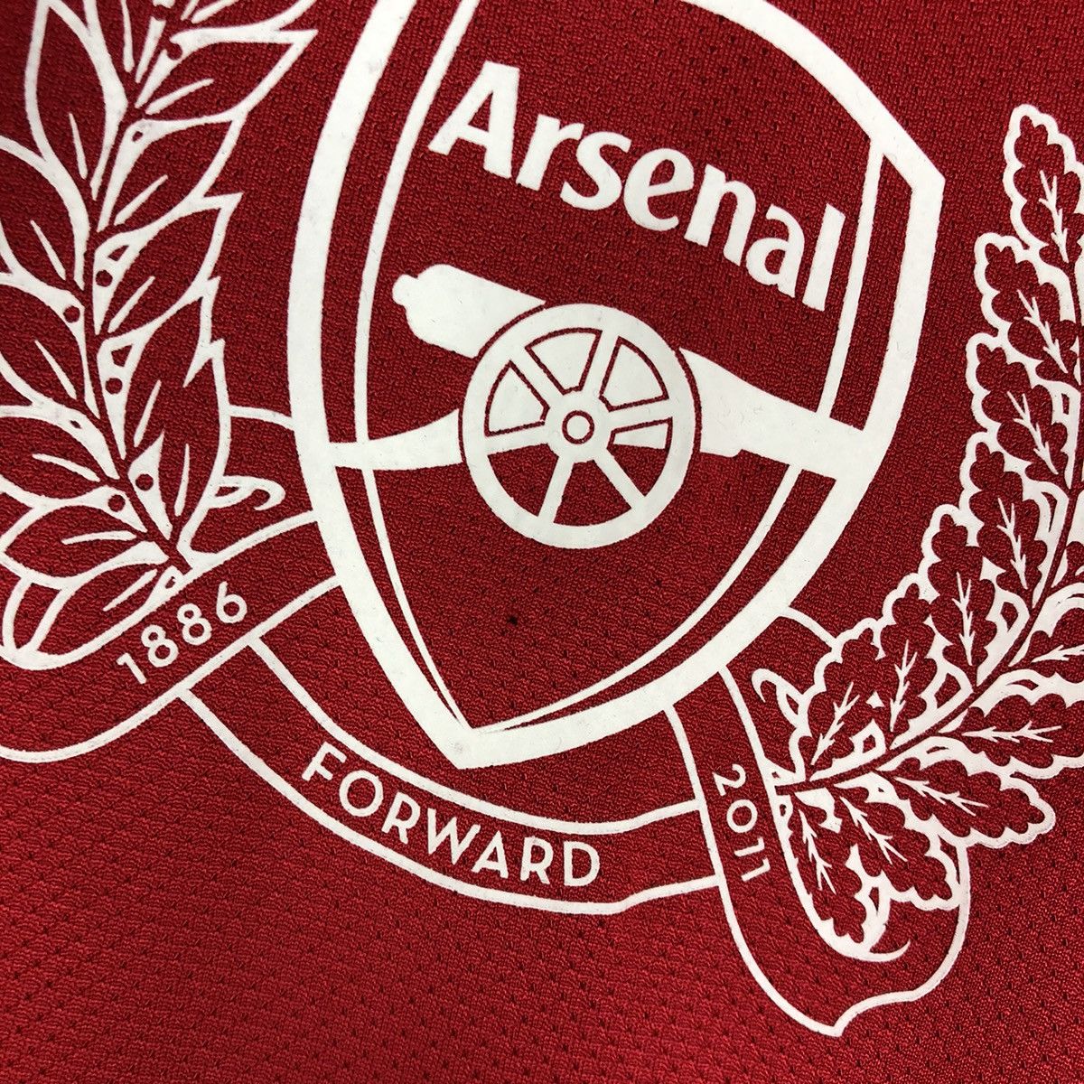 Nike Arsenal nike 2011 2012 home jersey Size US M / EU 48-50 / 2 - 3 Thumbnail