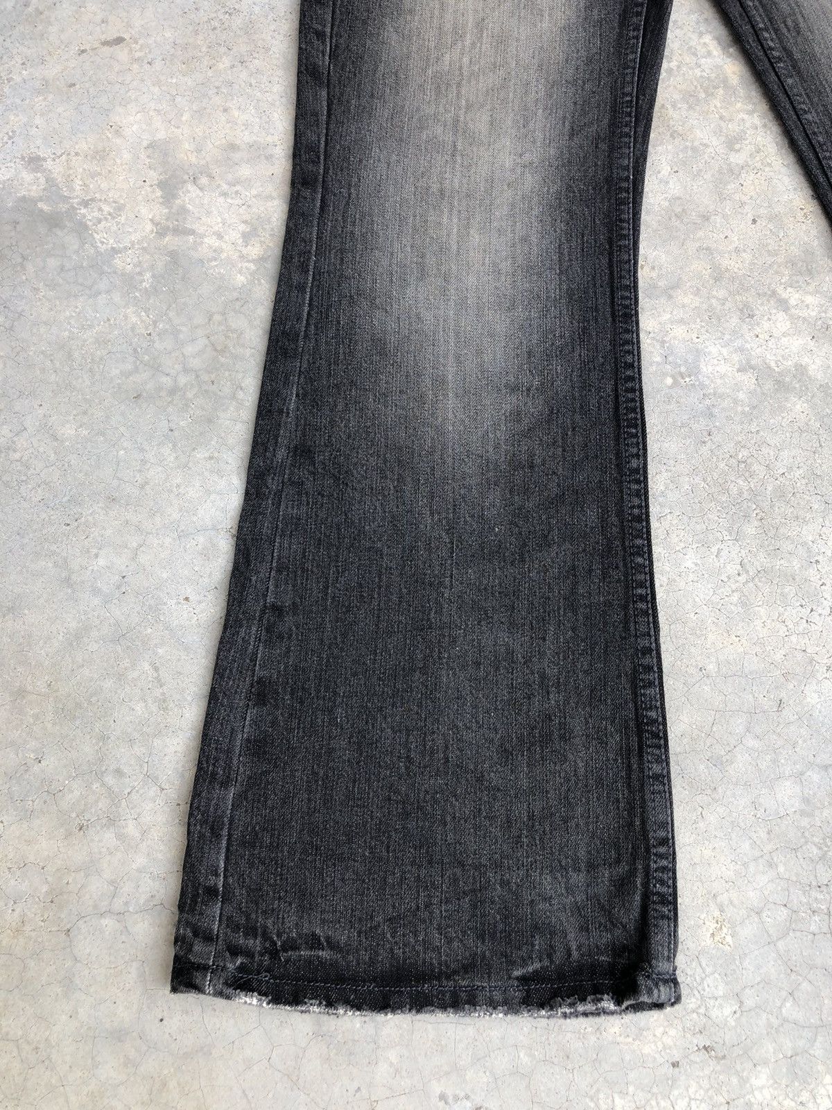 If Six Was Nine Japanese M Flared Jeans Bootcut Distressed Jeans Size US 30 / EU 46 - 6 Thumbnail