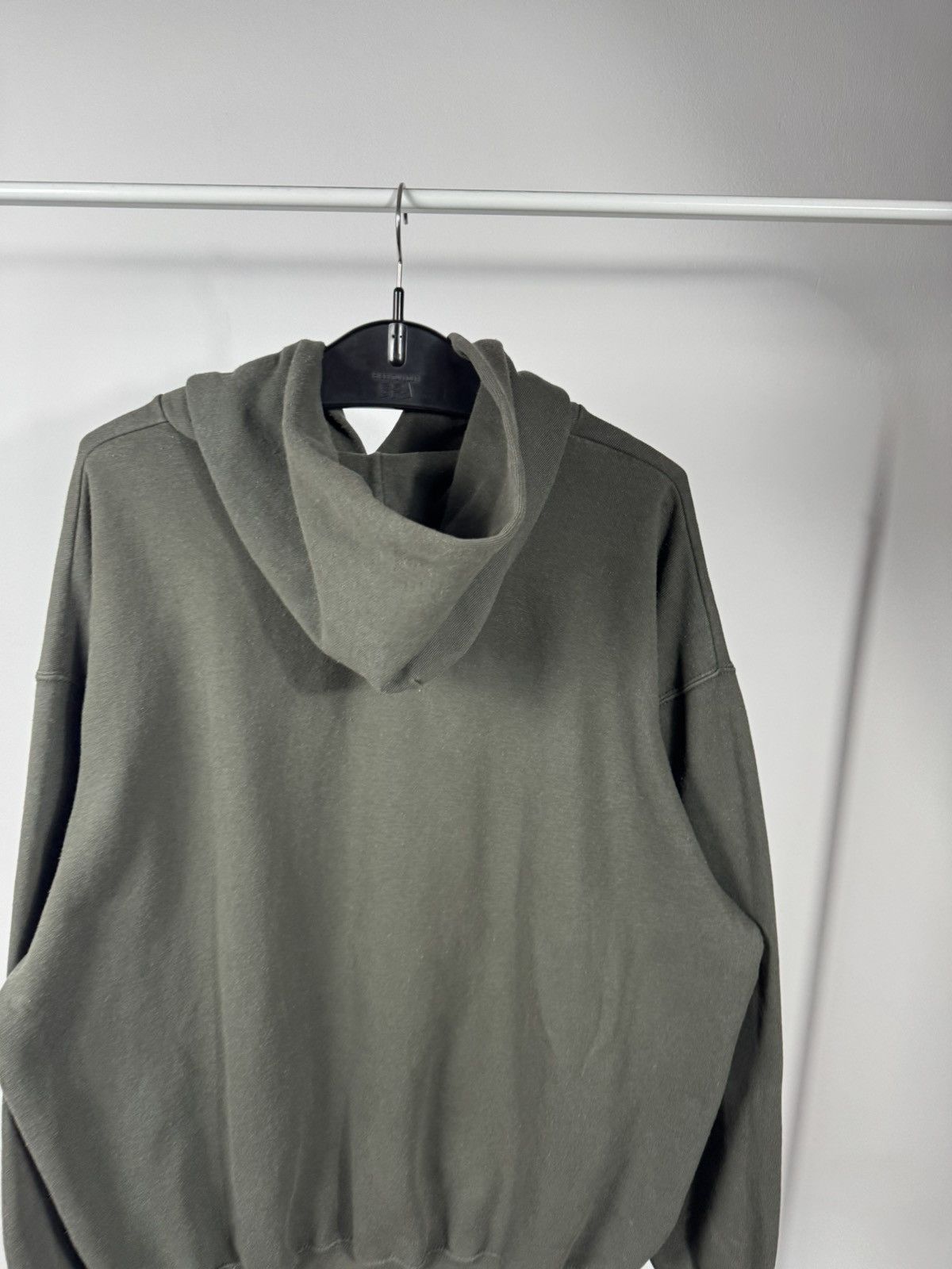 Fruit Of The Loom Vintage Fruit of the Loom Hoodie XL Faded Blank Pullover Size US XL / EU 56 / 4 - 13 Thumbnail