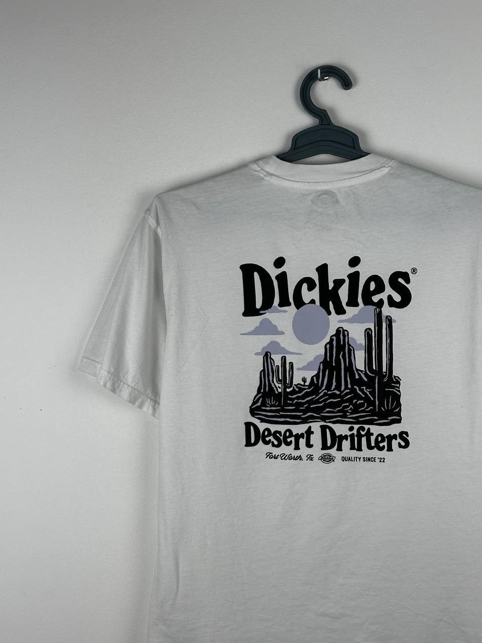 Dickies Dickies White Desert Drifters Graphic Print T Shirt Size US M / EU 48-50 / 2 - 10 Thumbnail