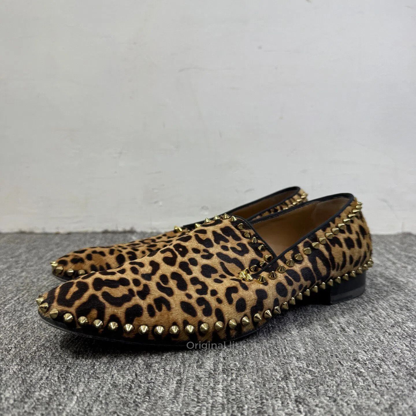 Christian Louboutin #REF! Size US 7 / EU 40 - 1 Thumbnail