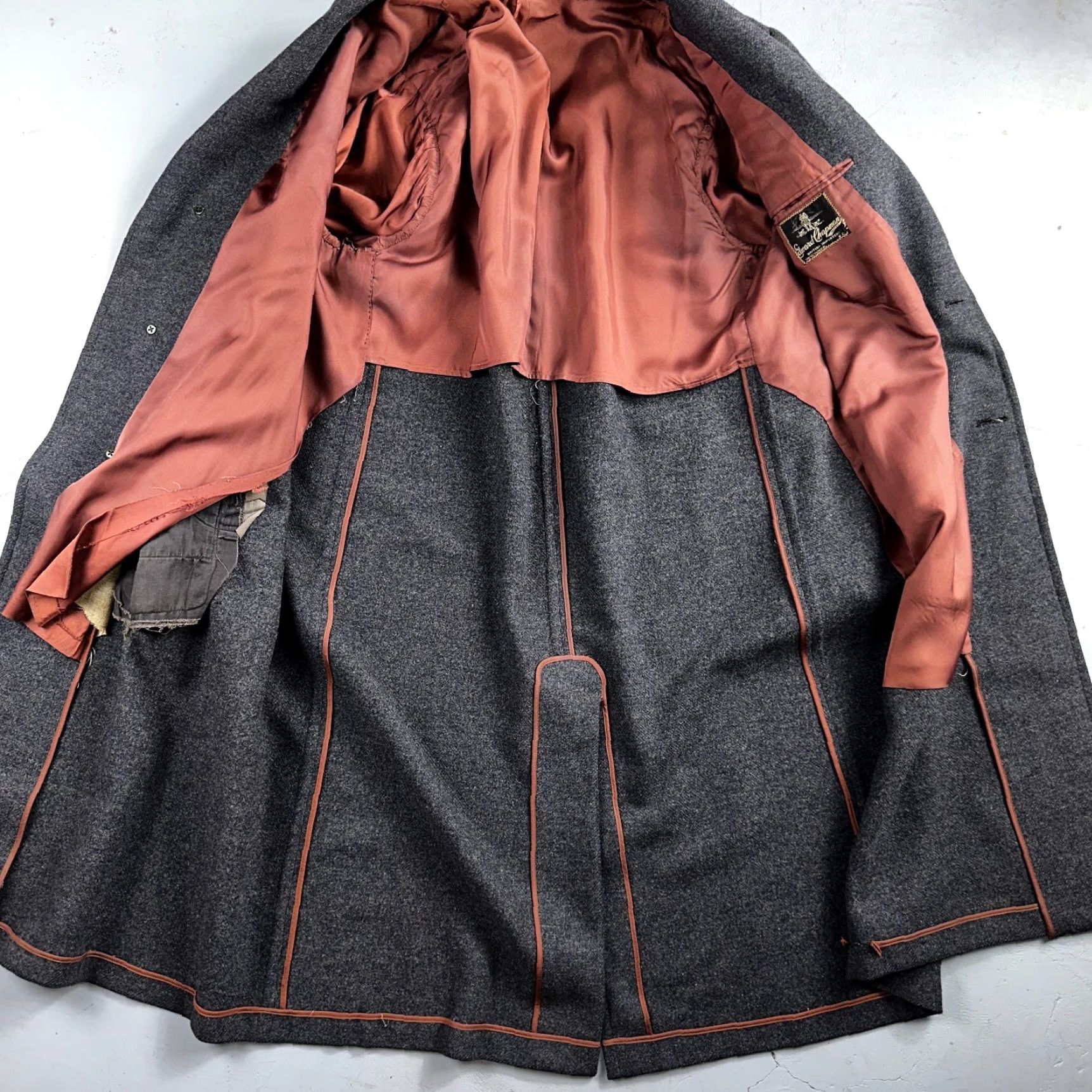 Vintage VINTAGE 1940s UK Wool Overcoat Mens Size 44 Long Gray City Classic Cold Weather Size US S / EU 44-46 / 1 - 3 Thumbnail