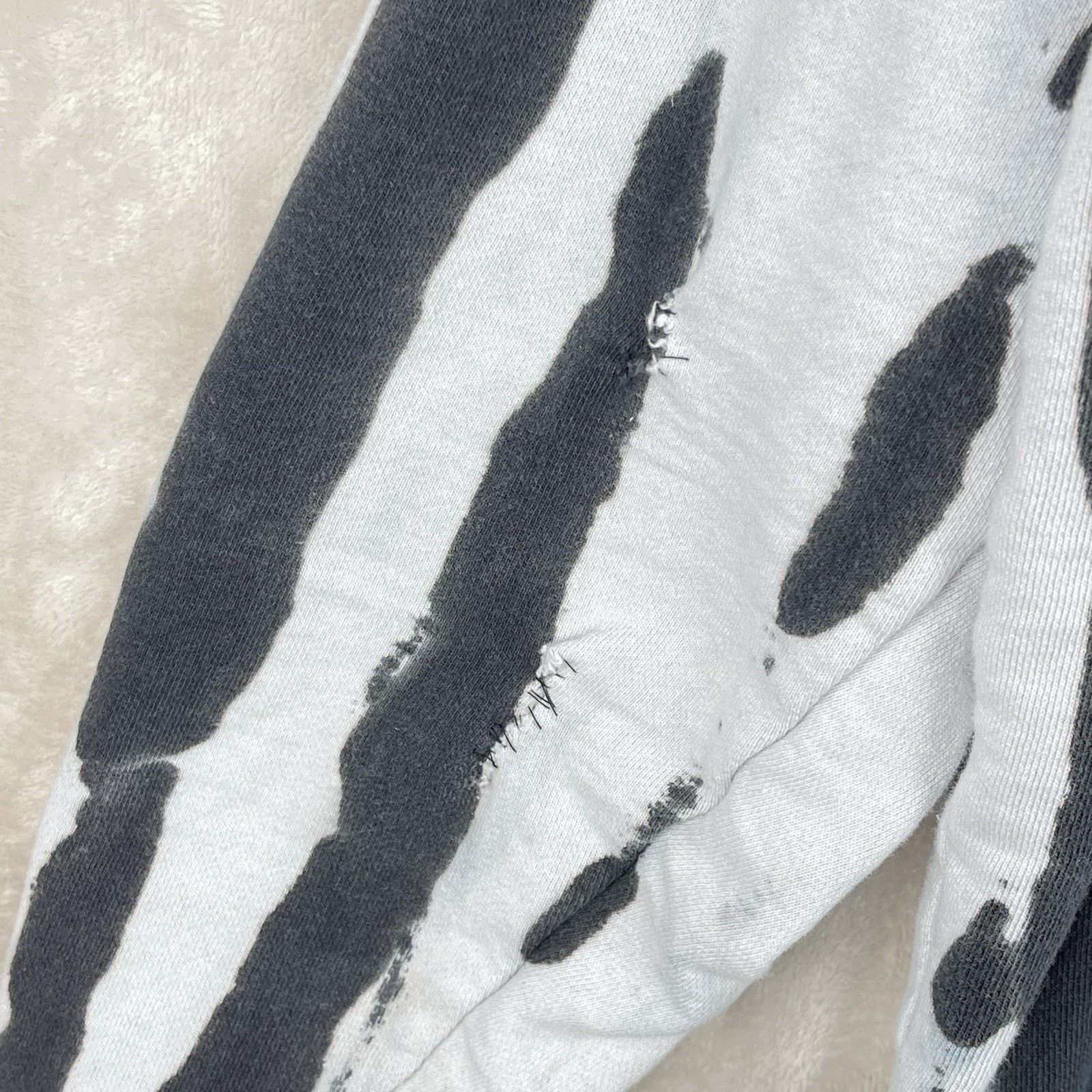 Market Chinatown Market World Champs 1999 Tie Dye Crewneck Medium Size US M / EU 48-50 / 2 - 14 Thumbnail